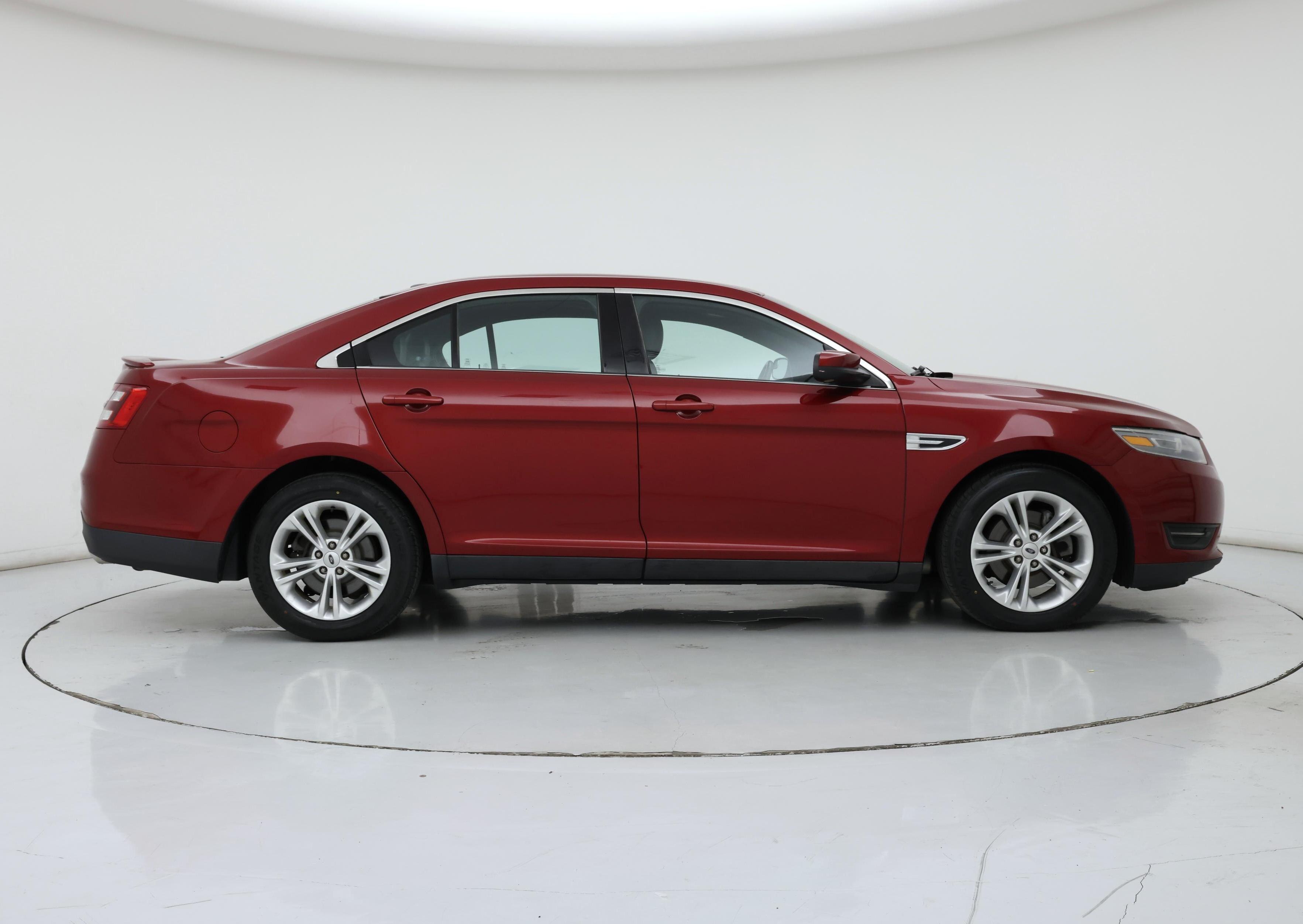Thumbnail: 2014 Ford Taurus - 7