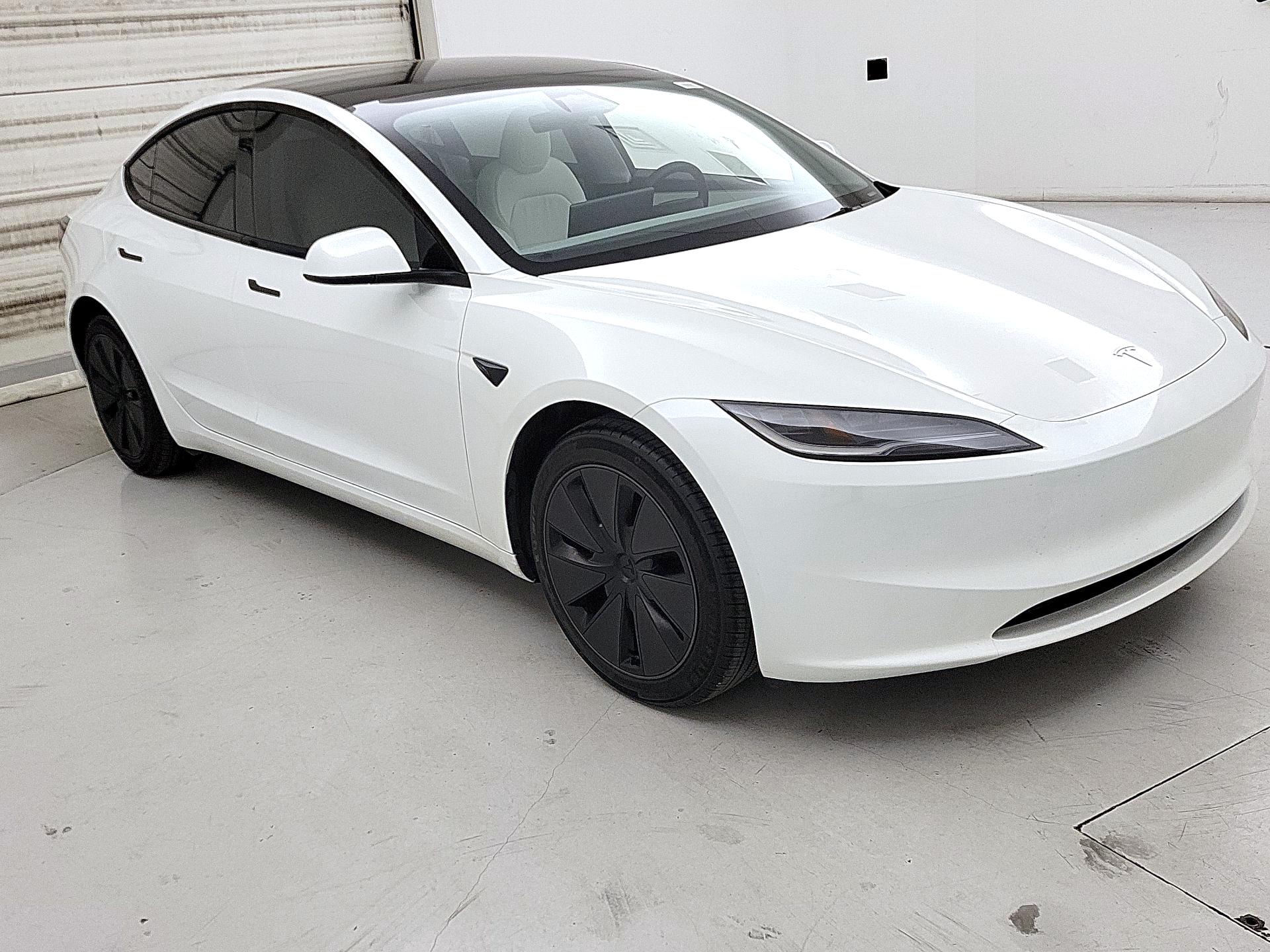 Thumbnail: 2025 Tesla Model 3 - 1
