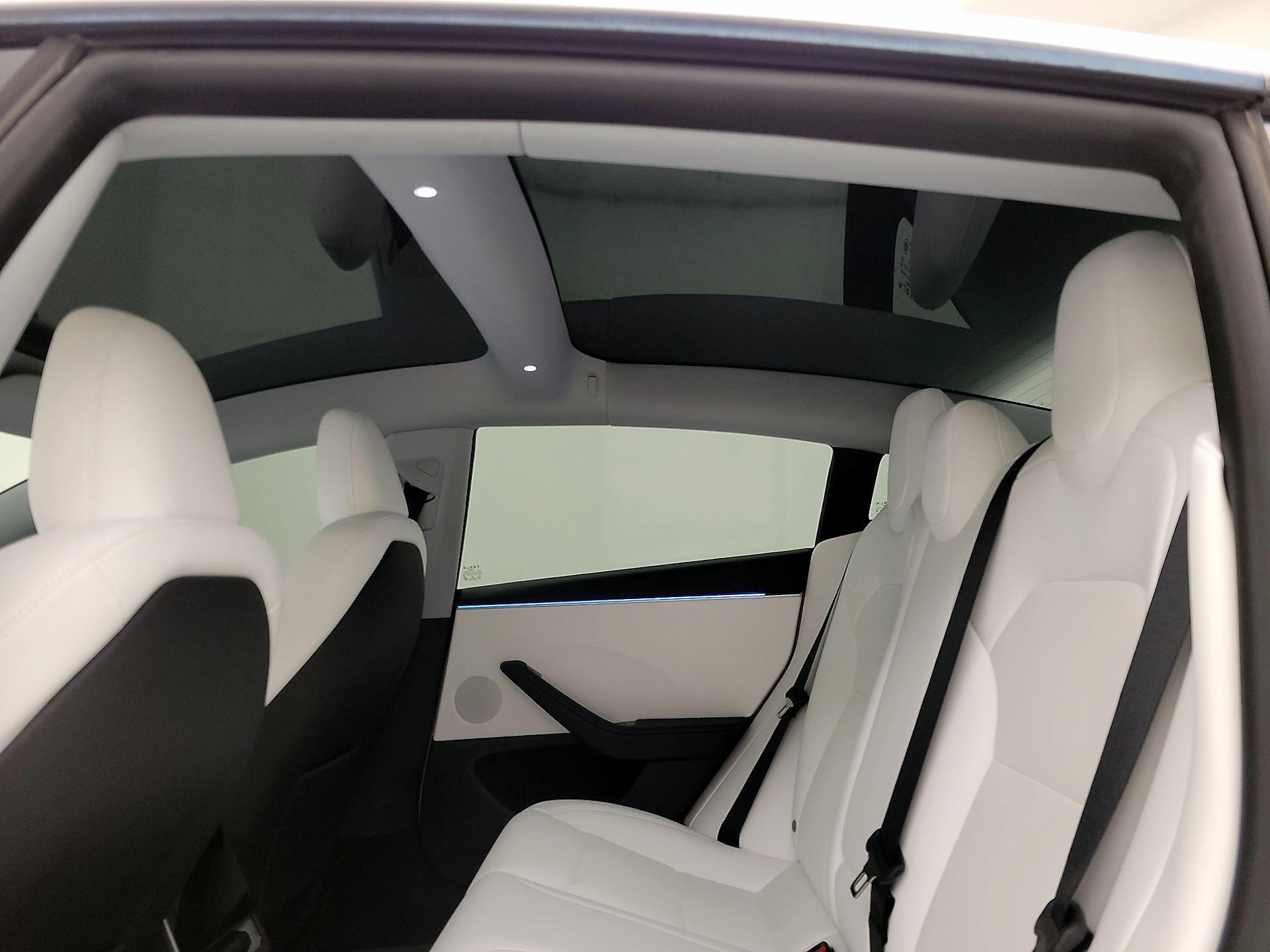 Thumbnail: 2025 Tesla Model 3 - 20