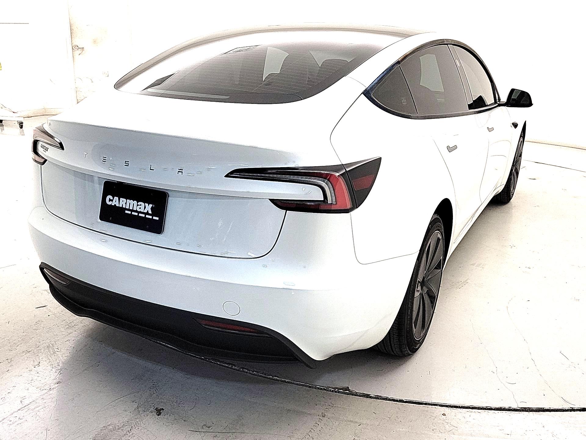Thumbnail: 2025 Tesla Model 3 - 5