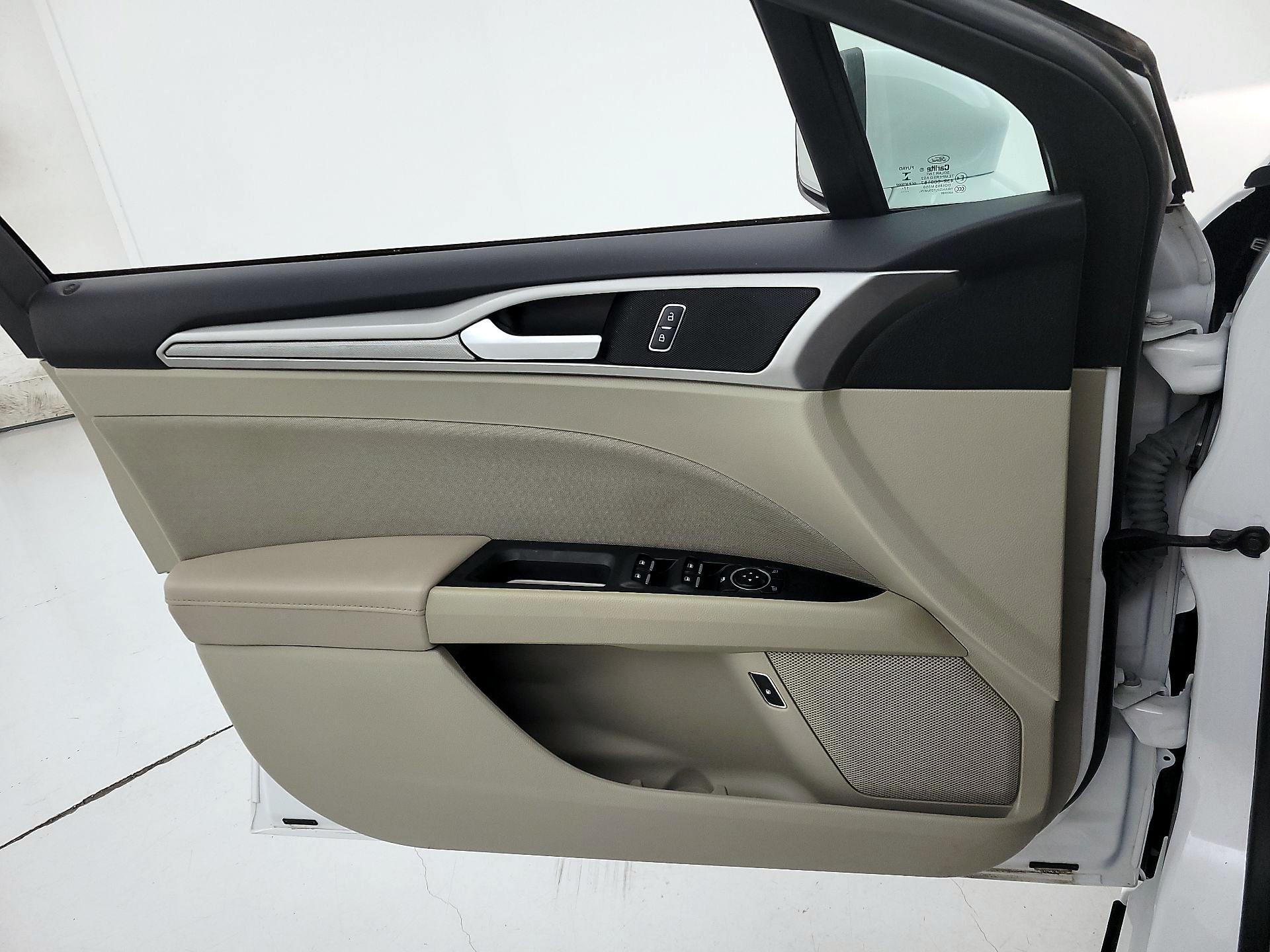 Thumbnail: 2018 Ford Fusion - 12