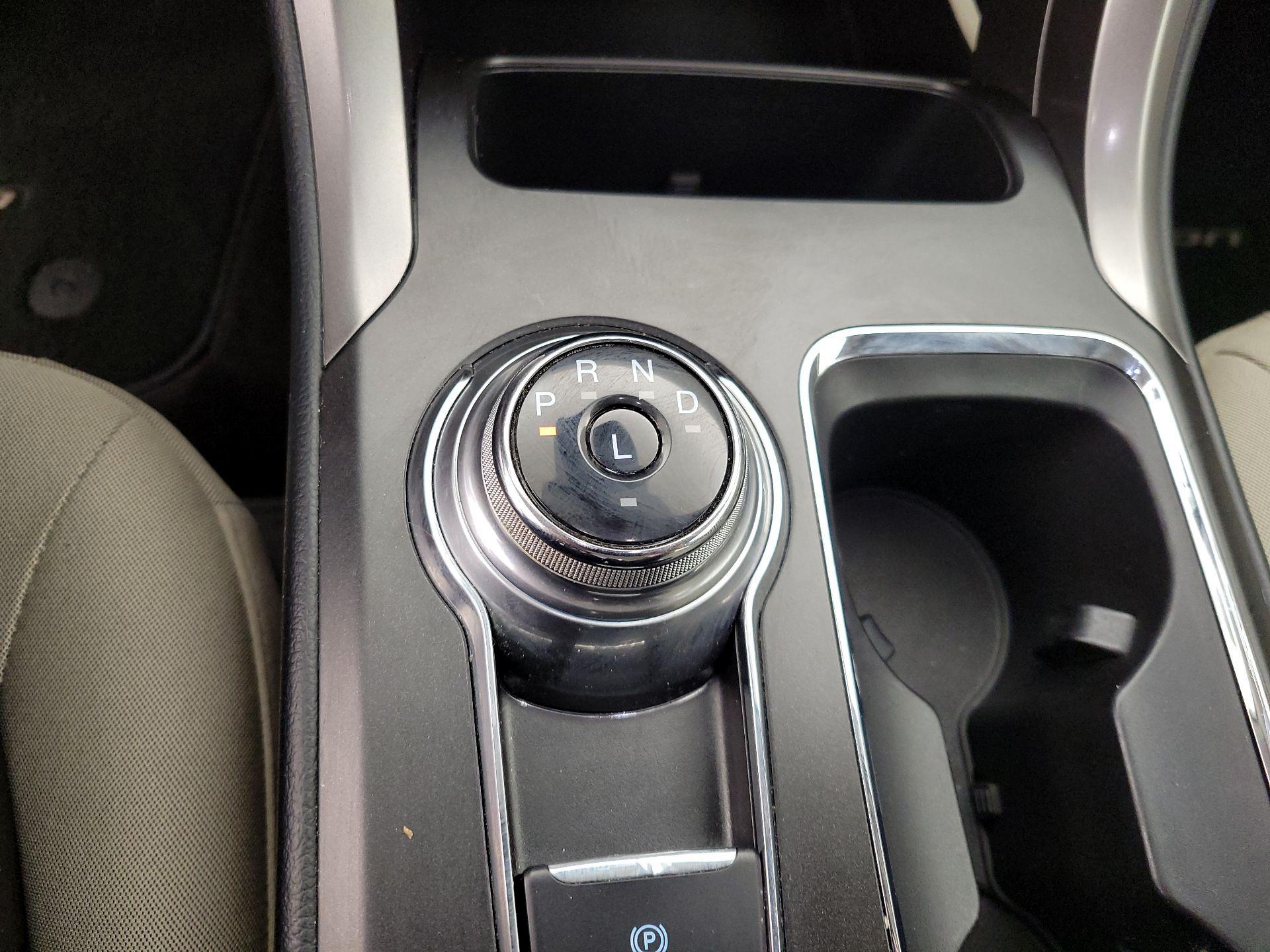 Thumbnail: 2018 Ford Fusion - 17