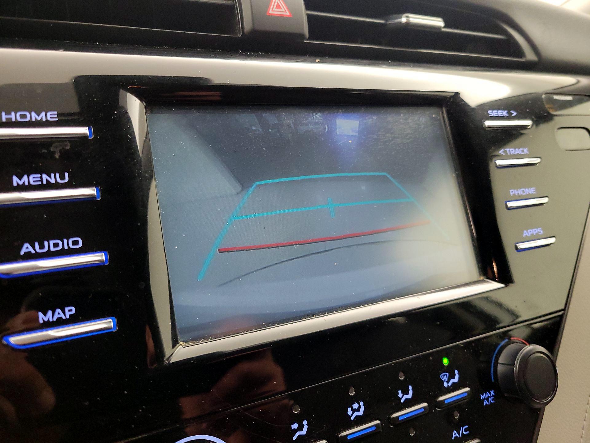 Thumbnail: 2019 Toyota Camry - 14