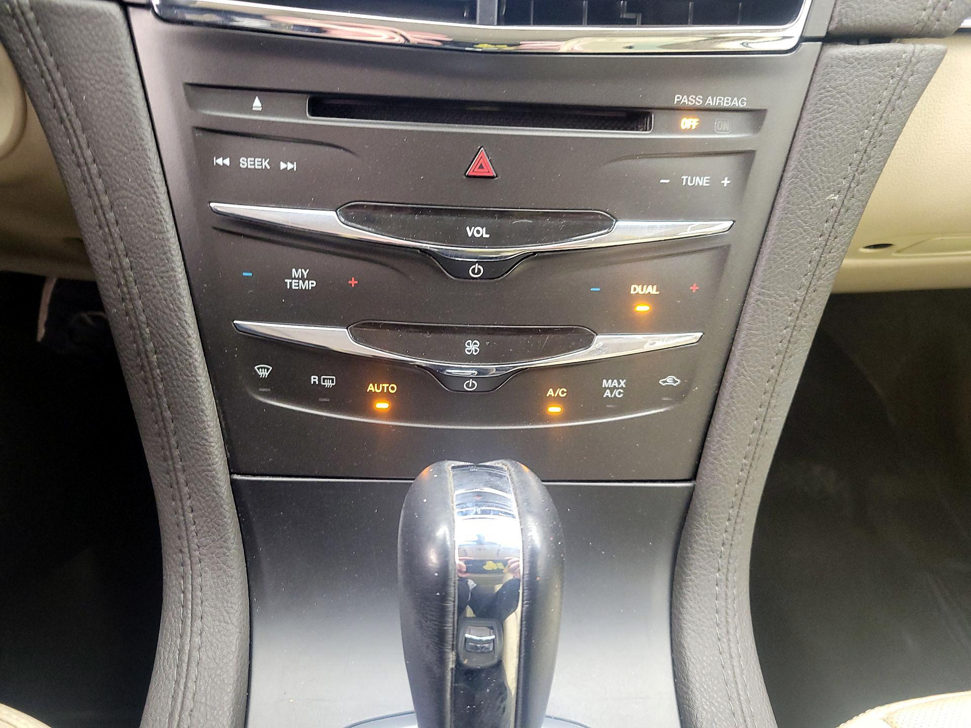 Thumbnail: 2019 Lincoln MKT - 17