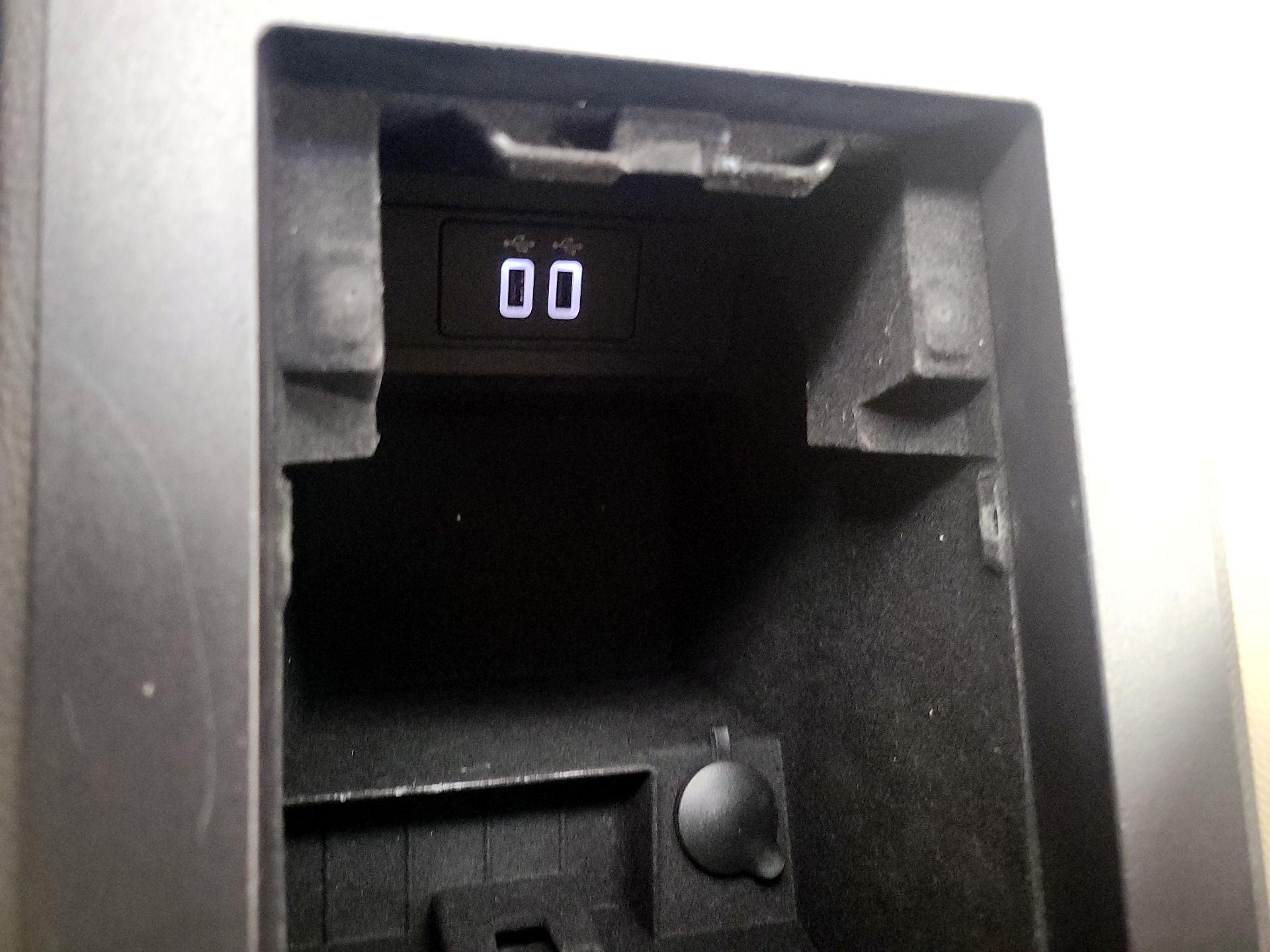 Thumbnail: 2019 Lincoln MKT - 19