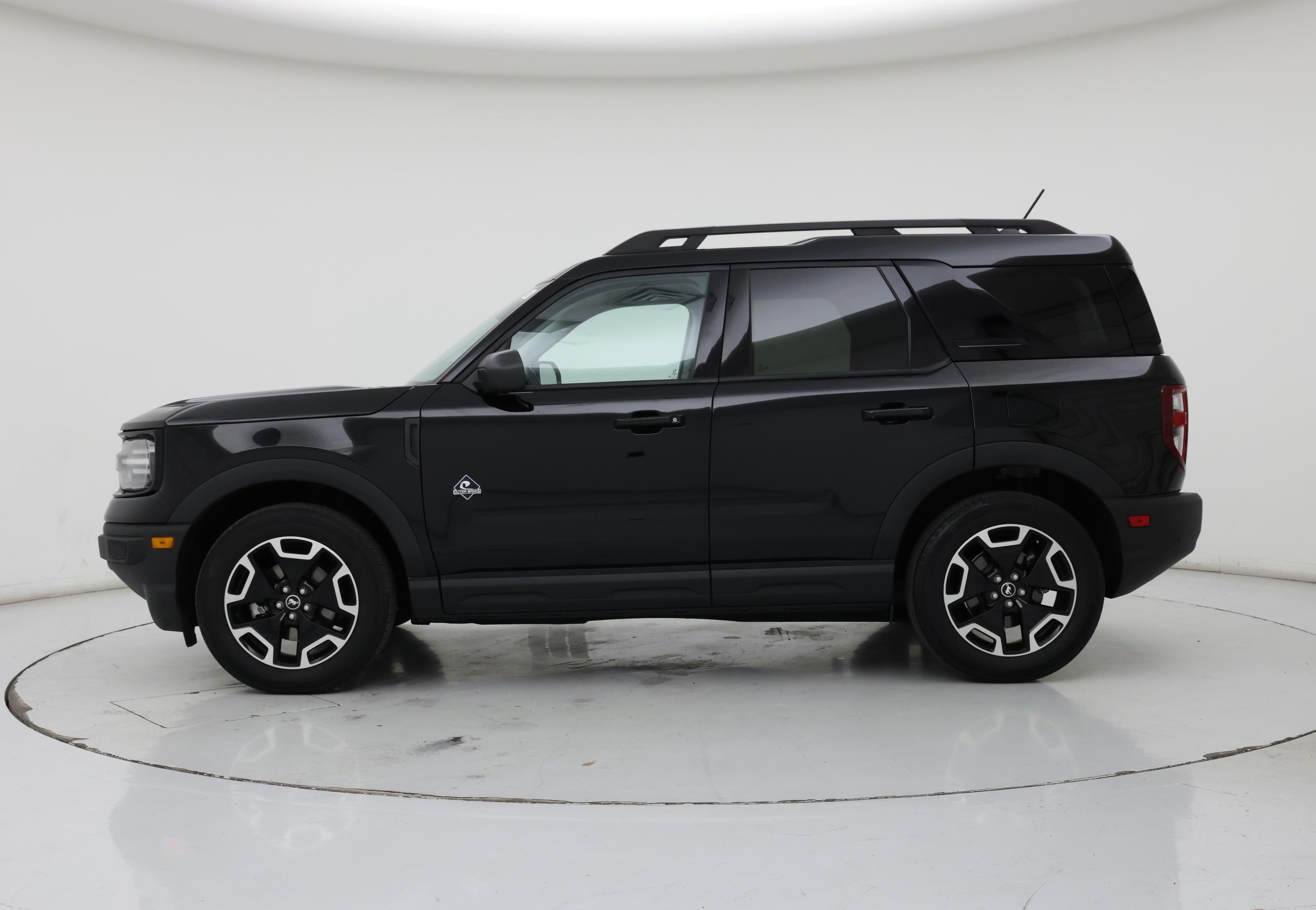 Thumbnail: 2023 Ford Bronco Sport - 3