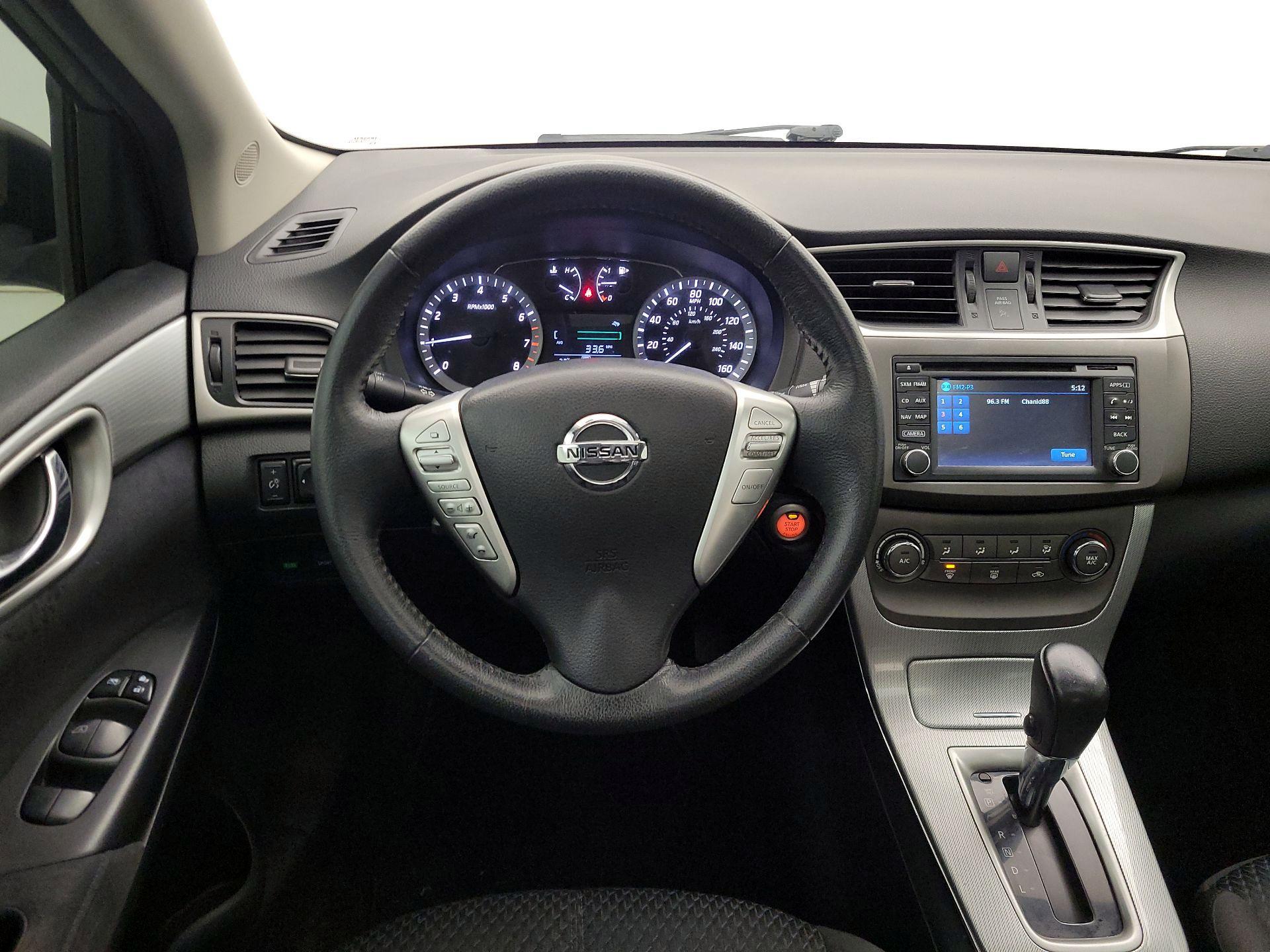 Thumbnail: 2014 Nissan Sentra - 10