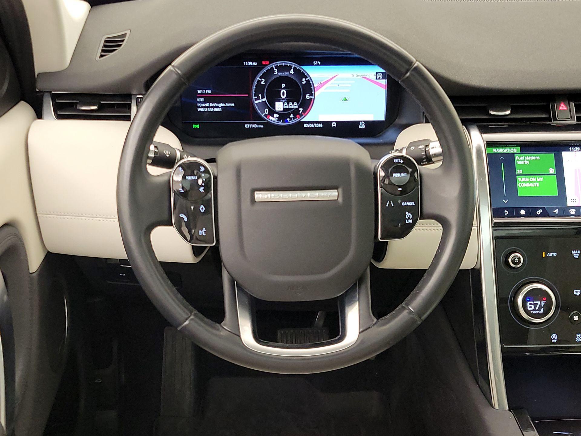 Thumbnail: 2020 Land Rover Discovery Sport - 10