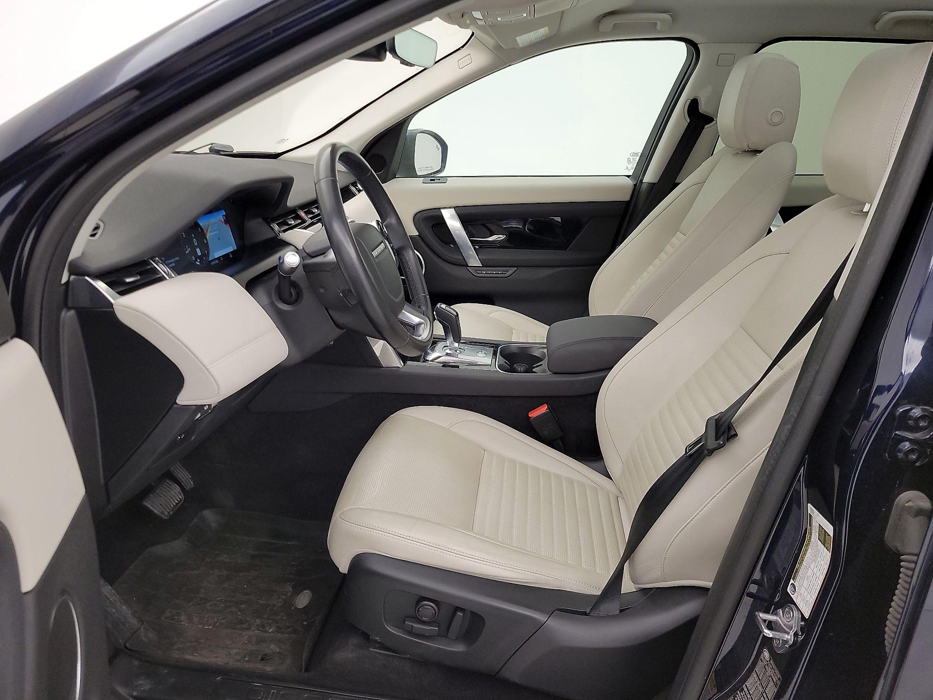 Thumbnail: 2020 Land Rover Discovery Sport - 11