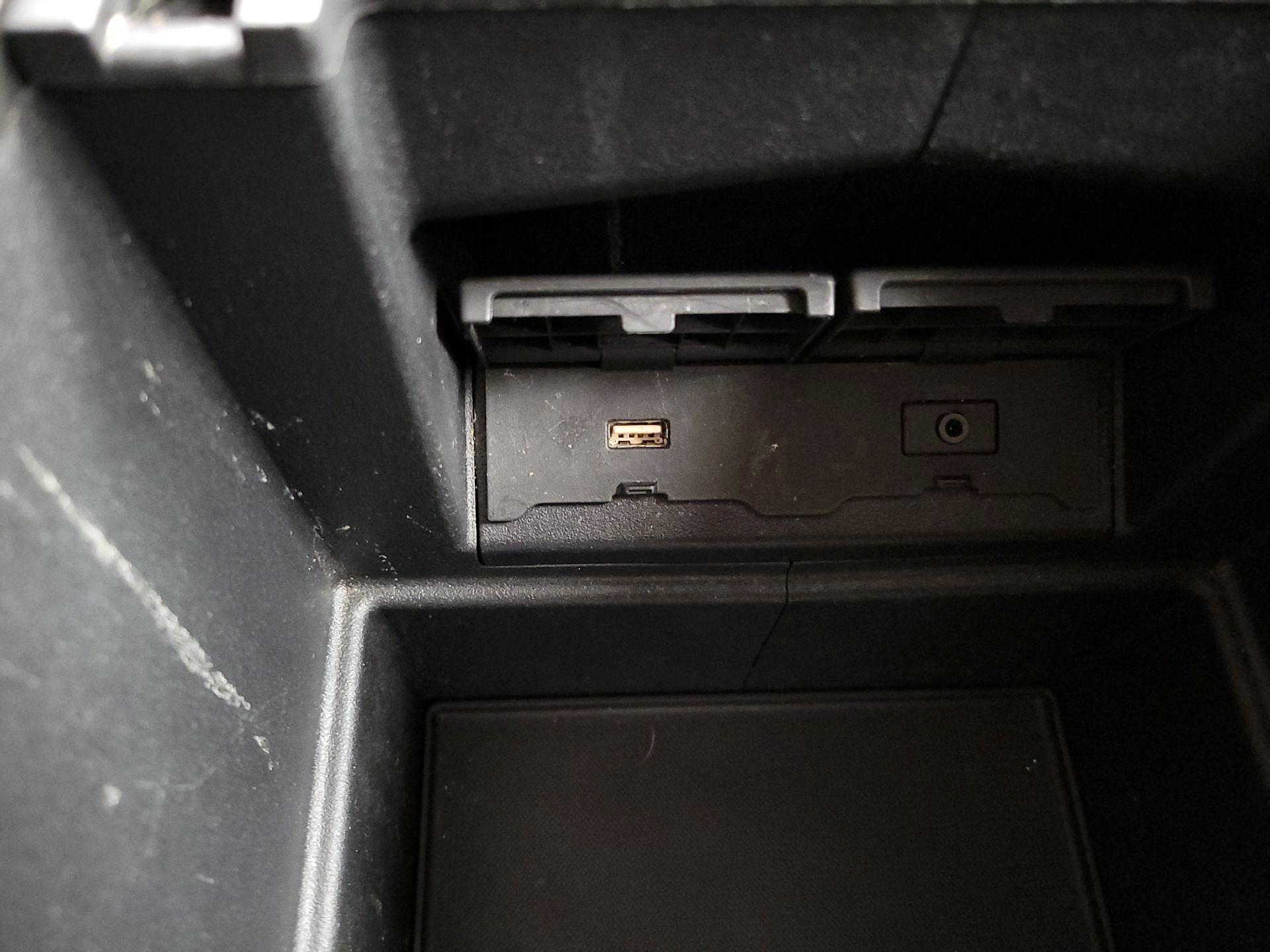 Thumbnail: 2018 Honda Odyssey - 18