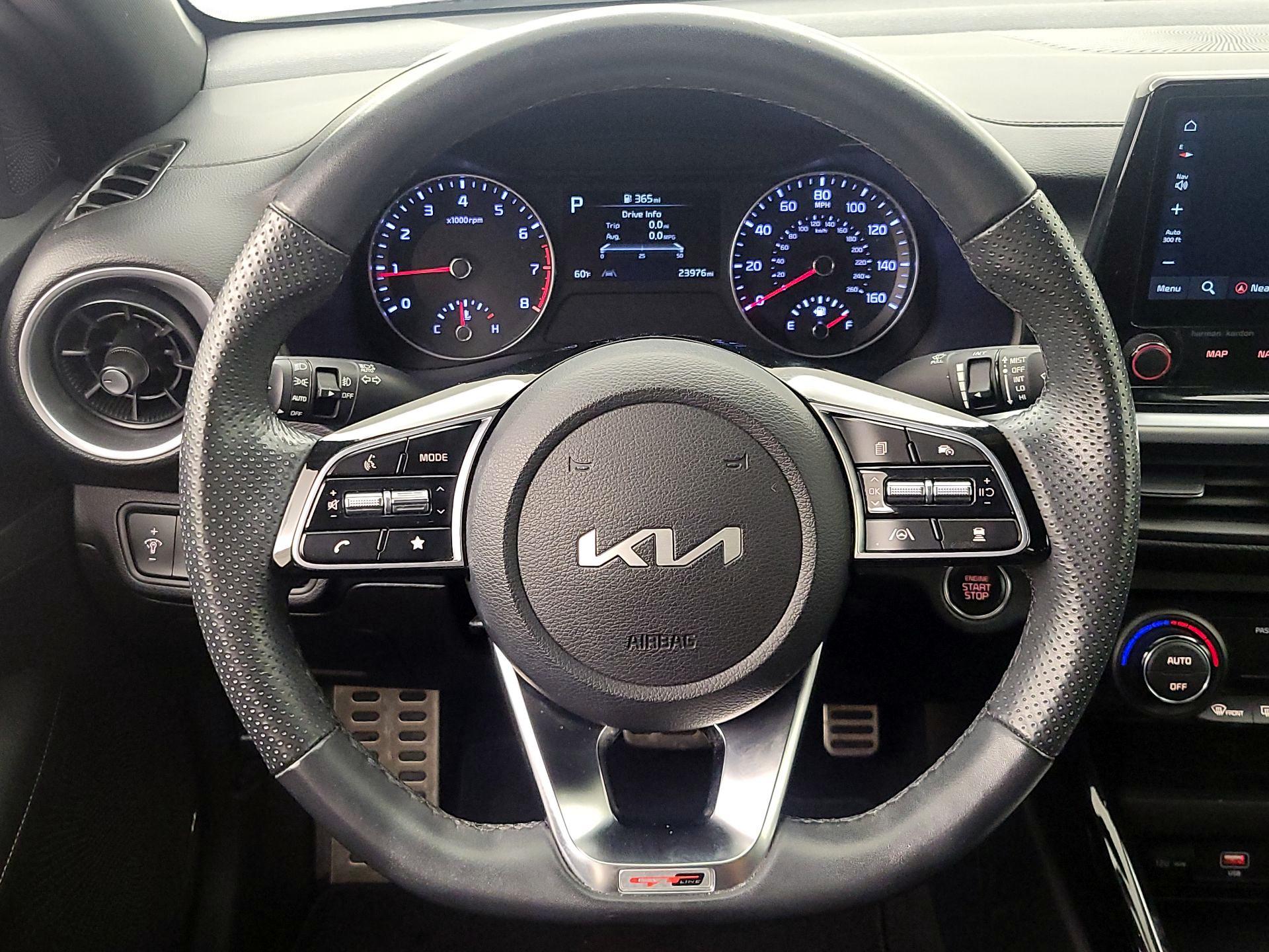 Thumbnail: 2023 Kia Forte - 10