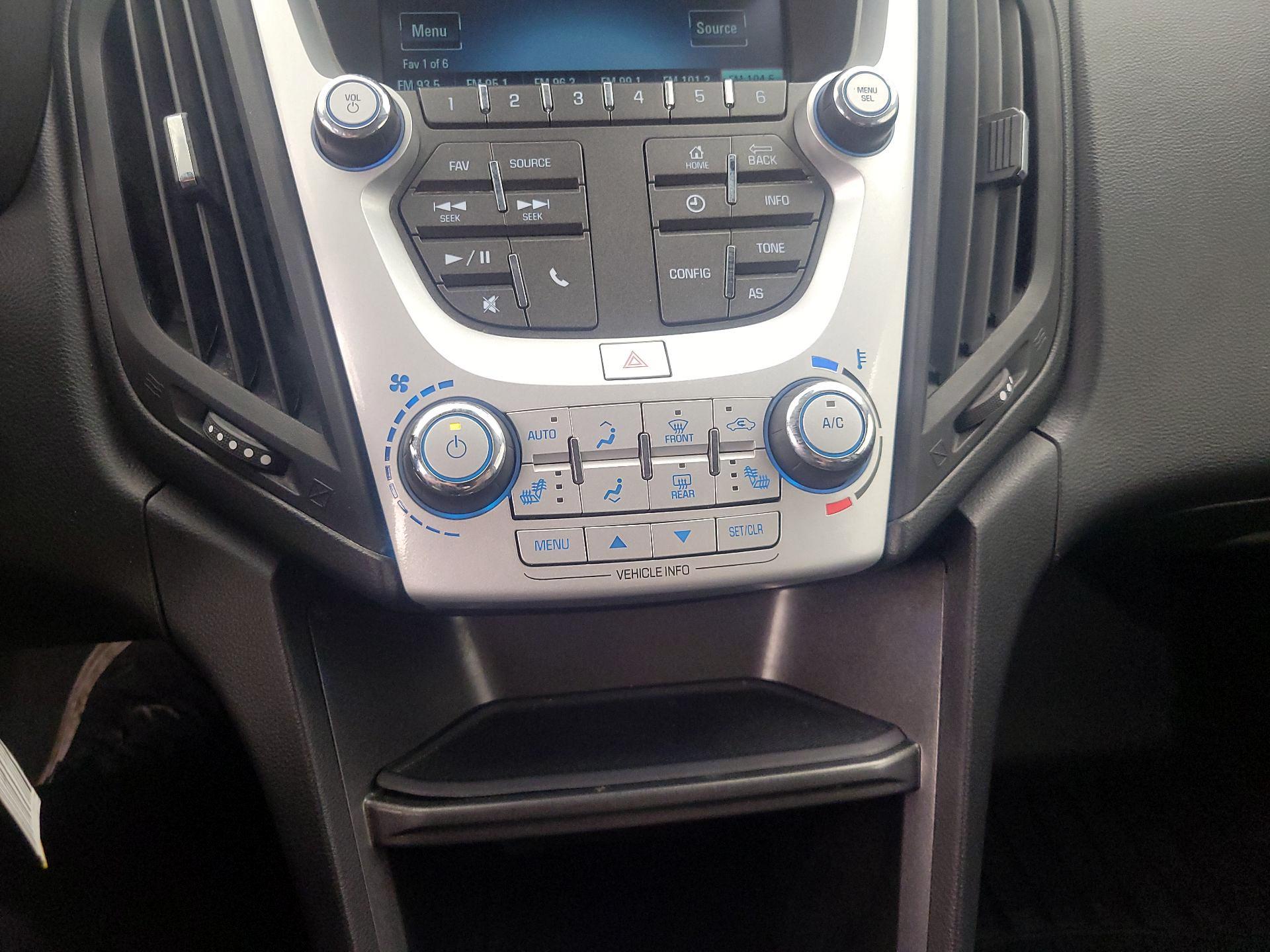 Thumbnail: 2016 Chevrolet Equinox - 16