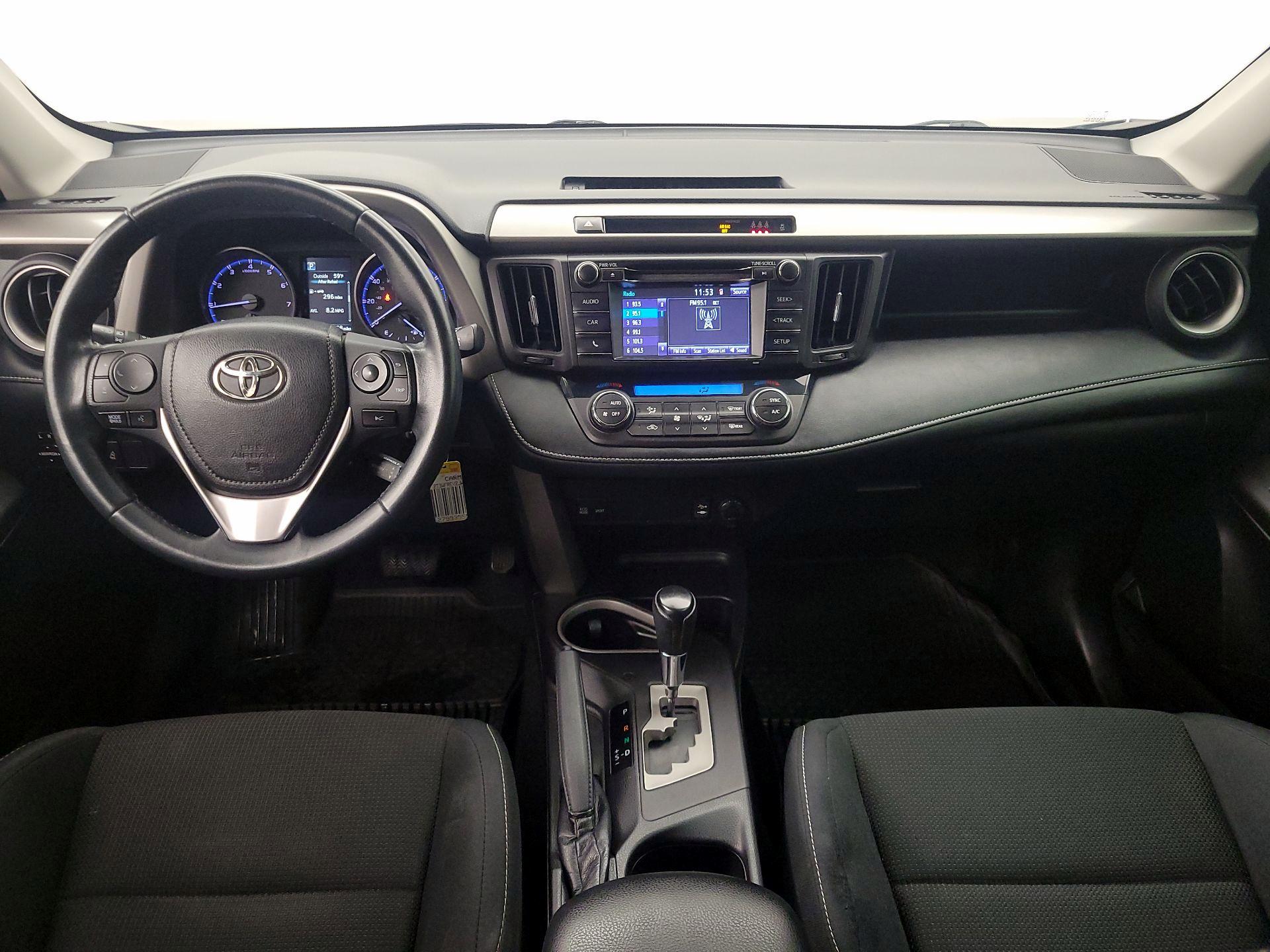 Thumbnail: 2018 Toyota RAV4 - 9