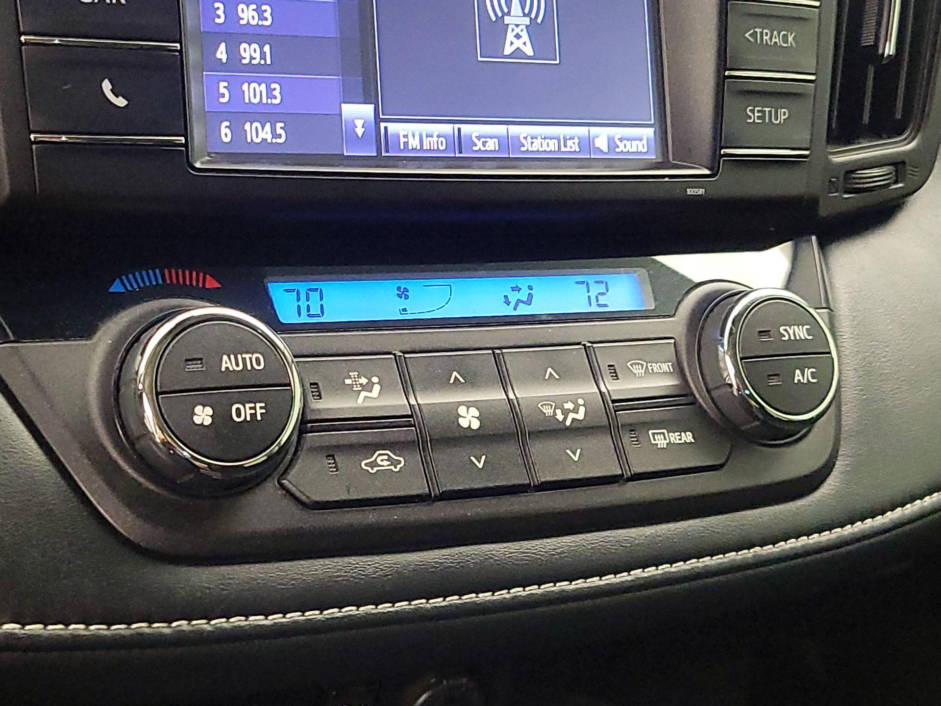 Thumbnail: 2018 Toyota RAV4 - 16