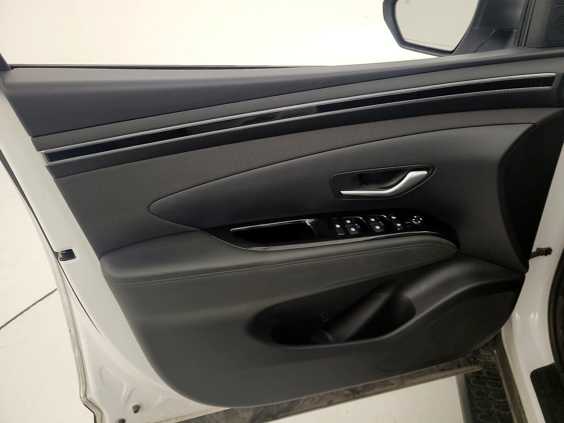 Thumbnail: 2023 Hyundai Tucson - 12