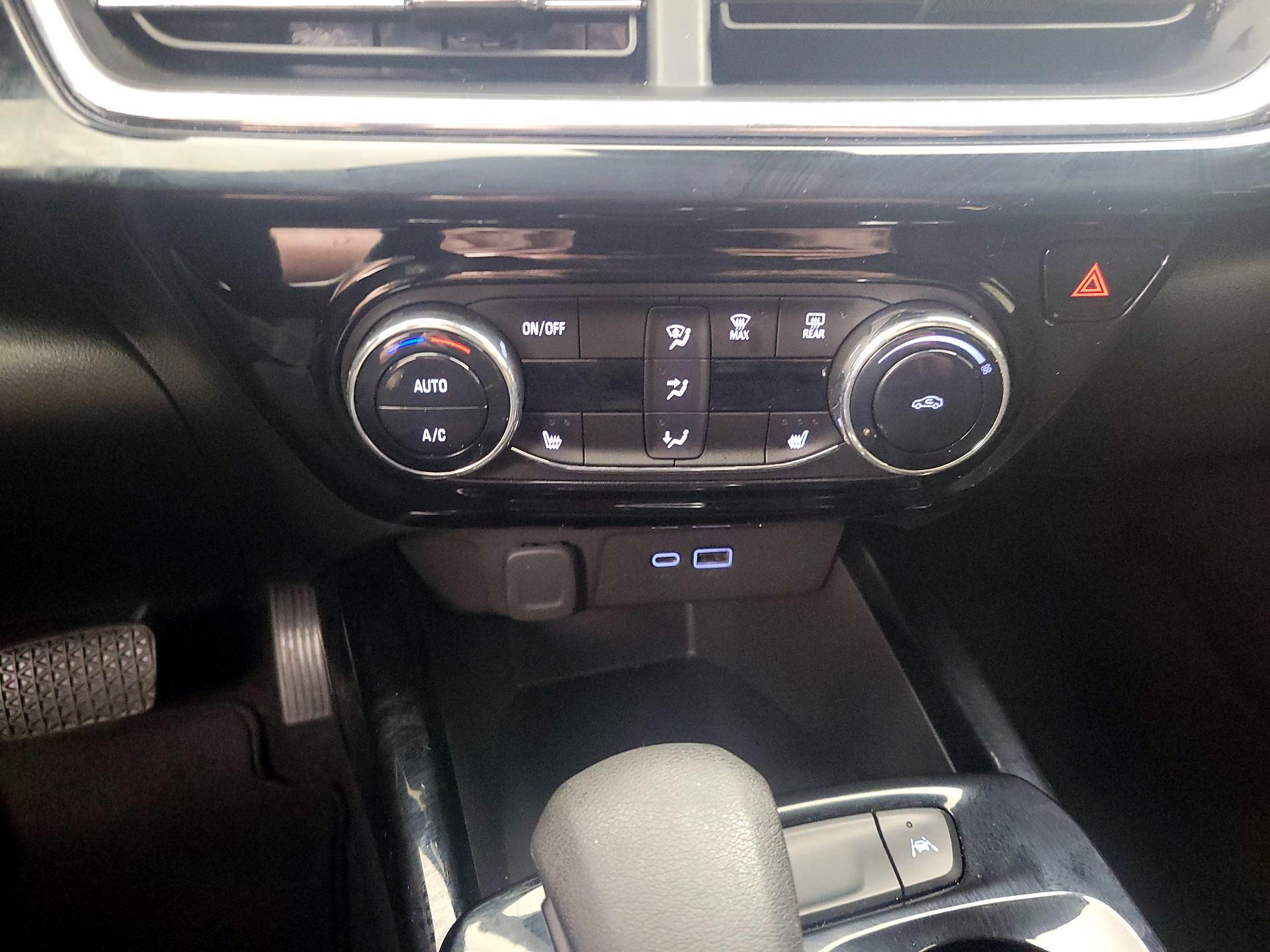 Thumbnail: 2025 Chevrolet Trax - 16