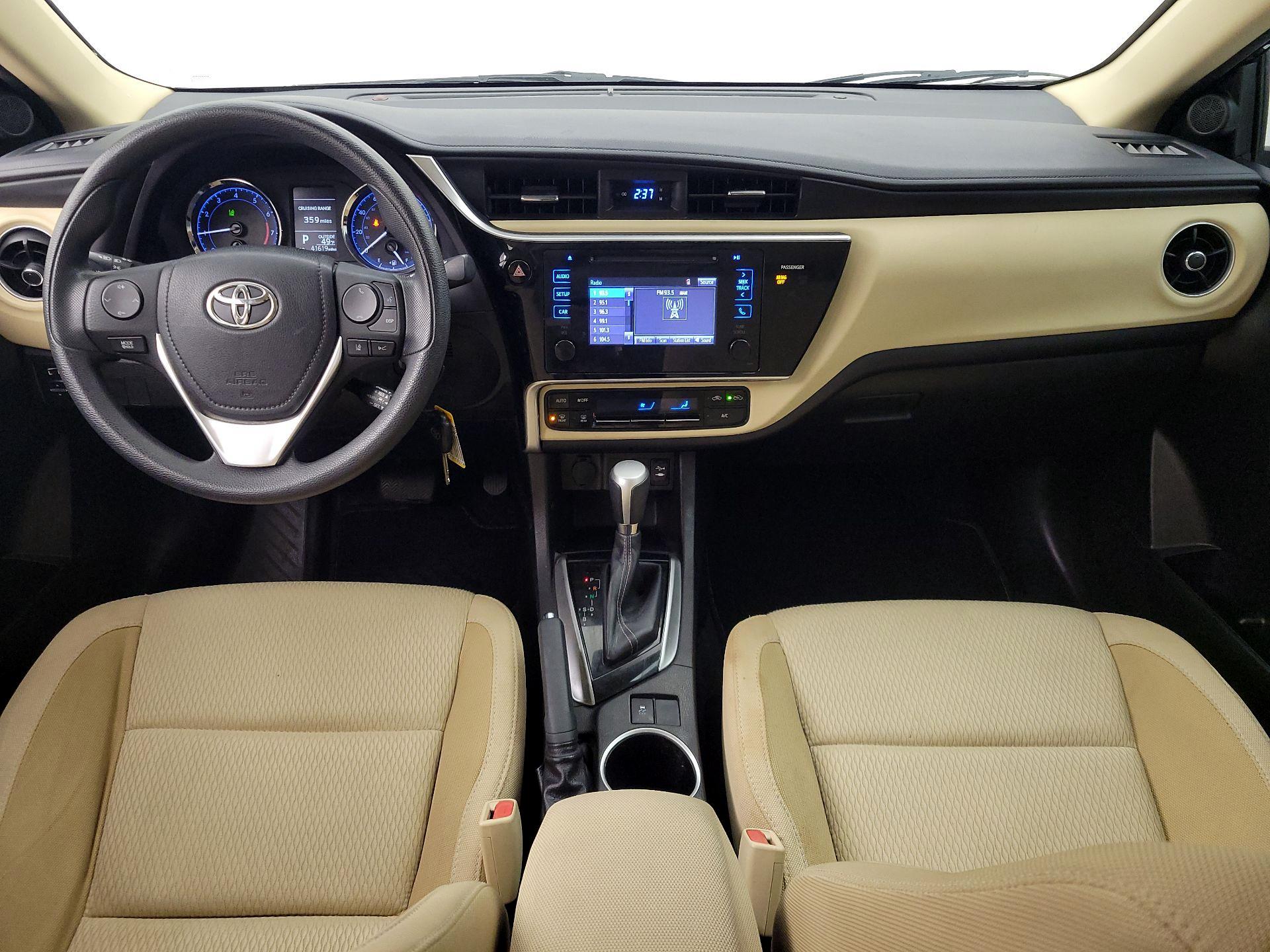 Thumbnail: 2017 Toyota Corolla - 9