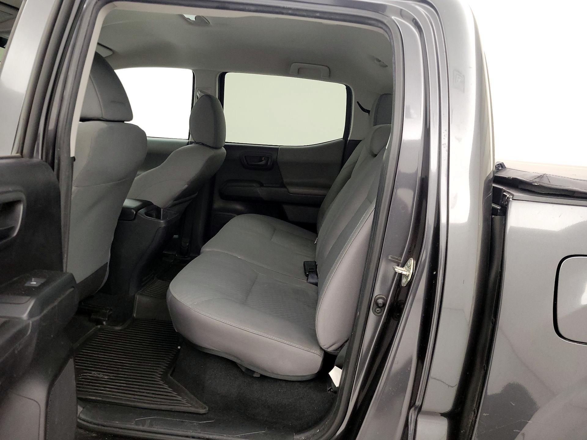 Thumbnail: 2020 Toyota Tacoma - 19