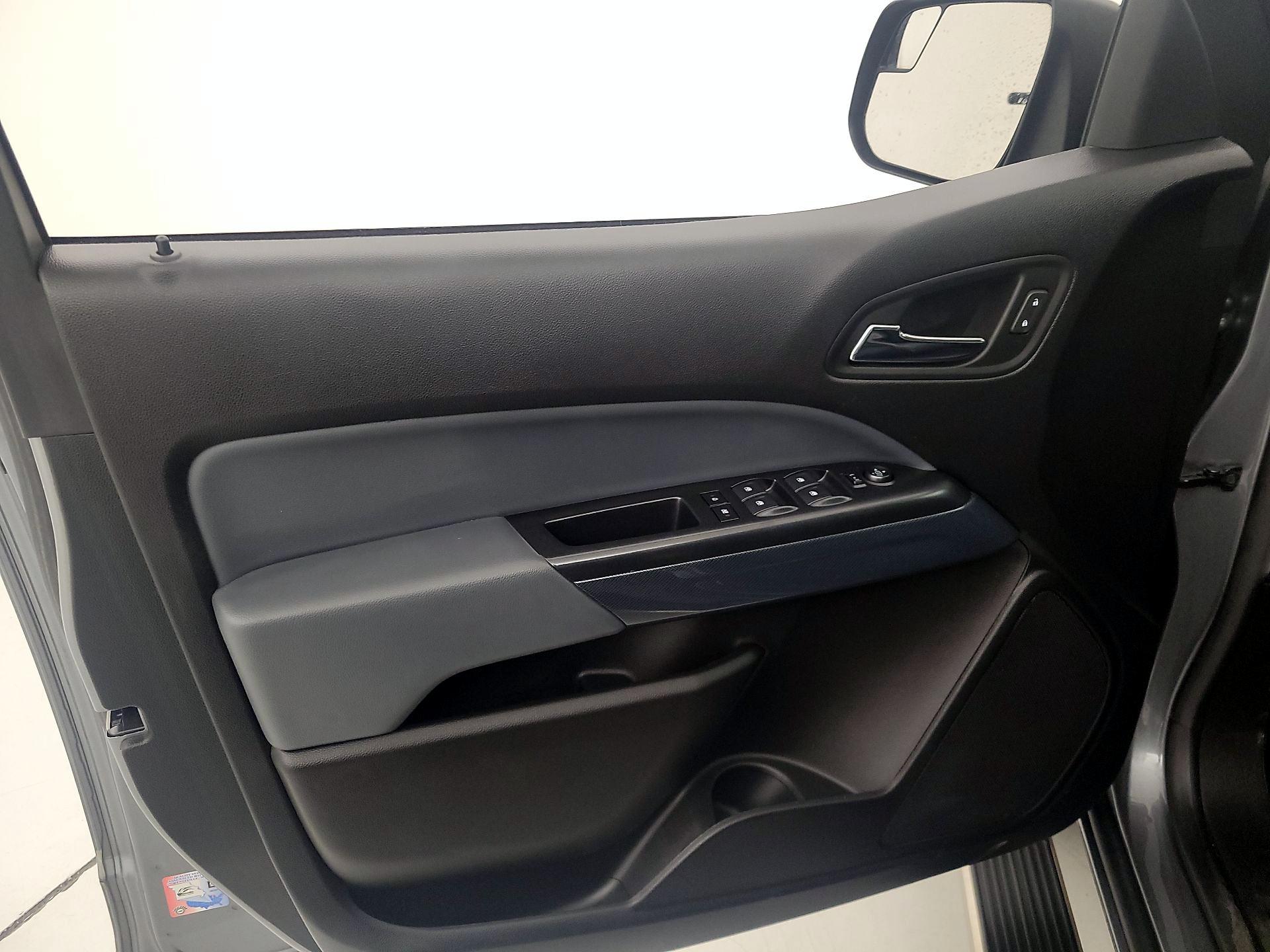 Thumbnail: 2021 Chevrolet Colorado - 12