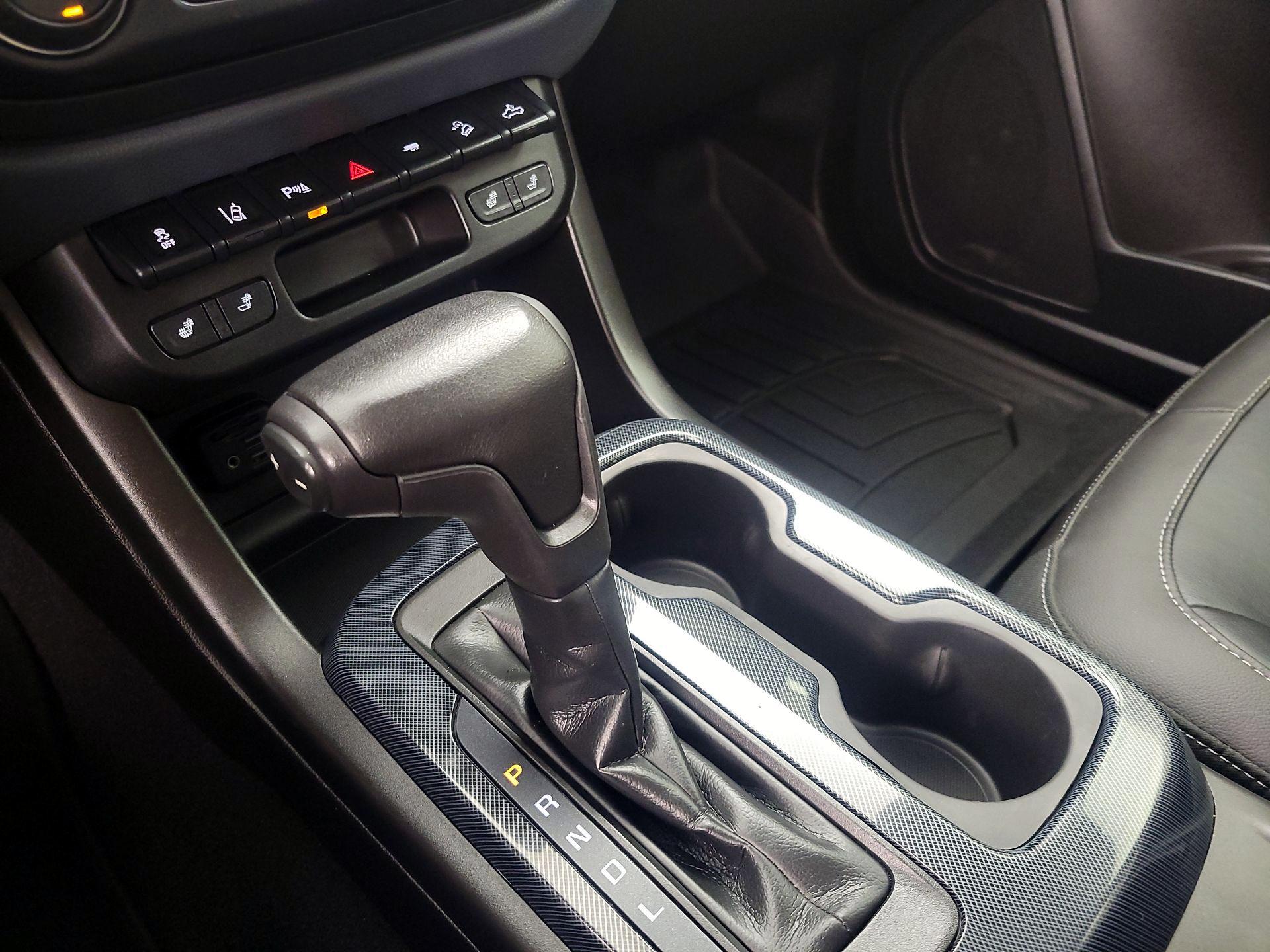 Thumbnail: 2021 Chevrolet Colorado - 17