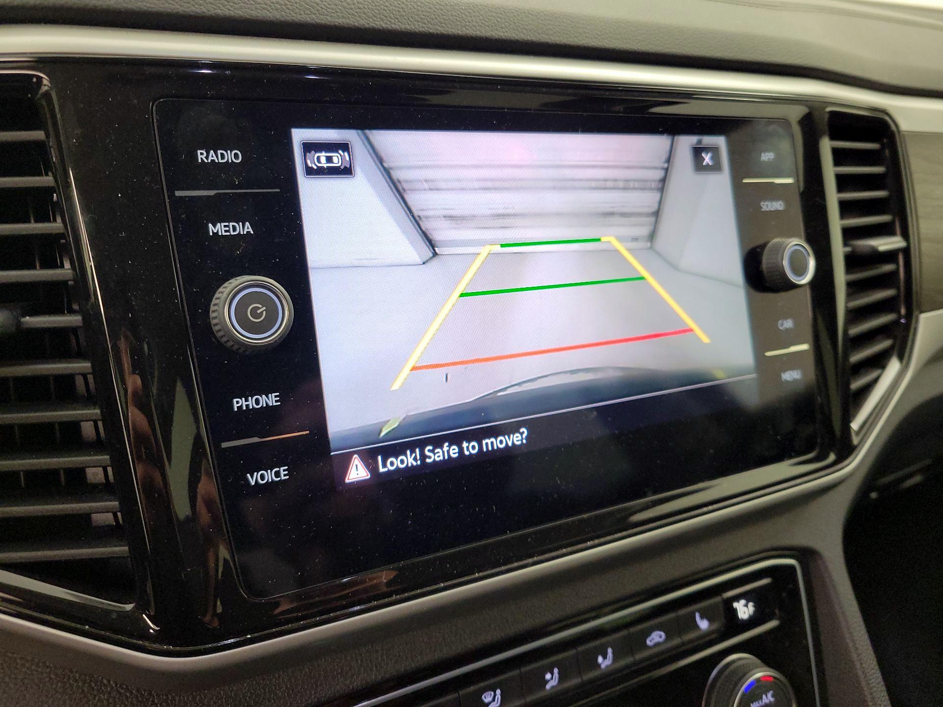 Thumbnail: 2023 Volkswagen Atlas - 14