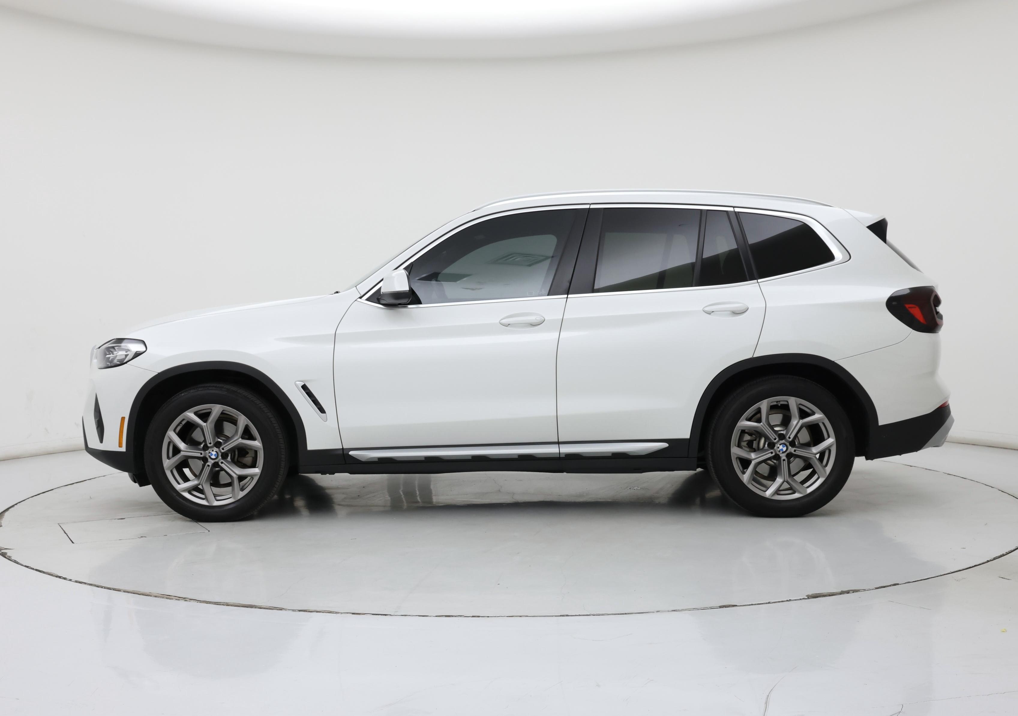 Thumbnail: 2022 BMW X3 - 3