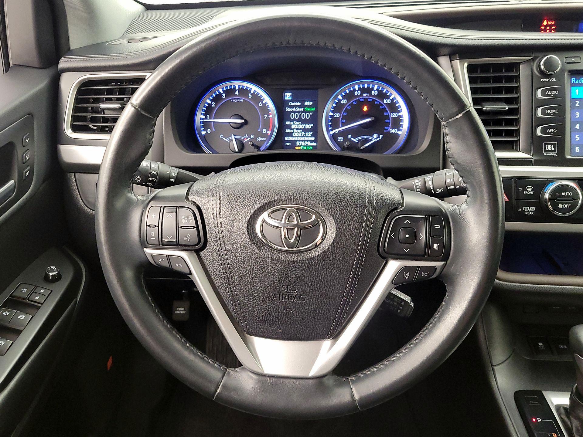 Thumbnail: 2019 Toyota Highlander - 10