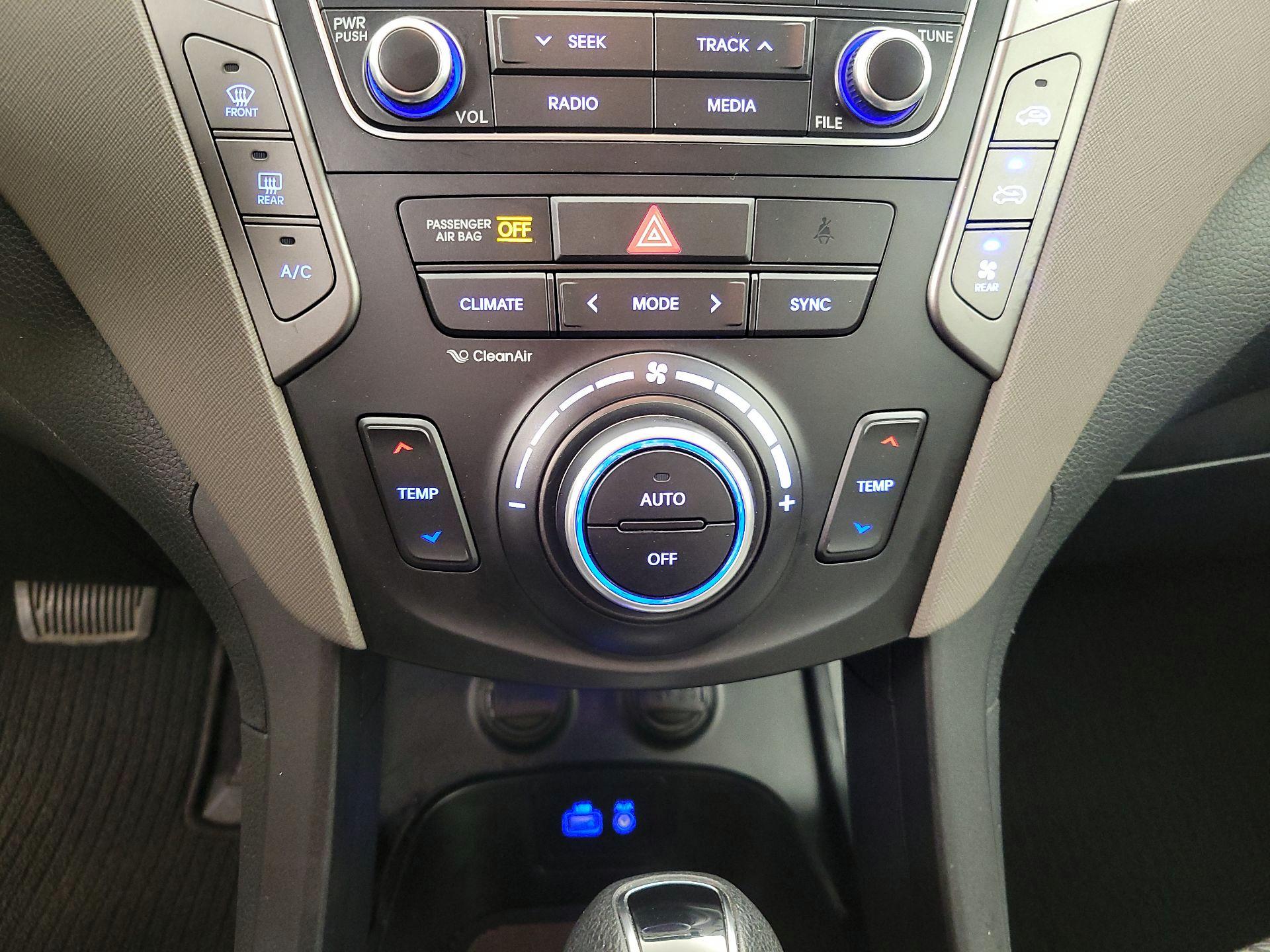 Thumbnail: 2017 Hyundai Santa Fe - 16