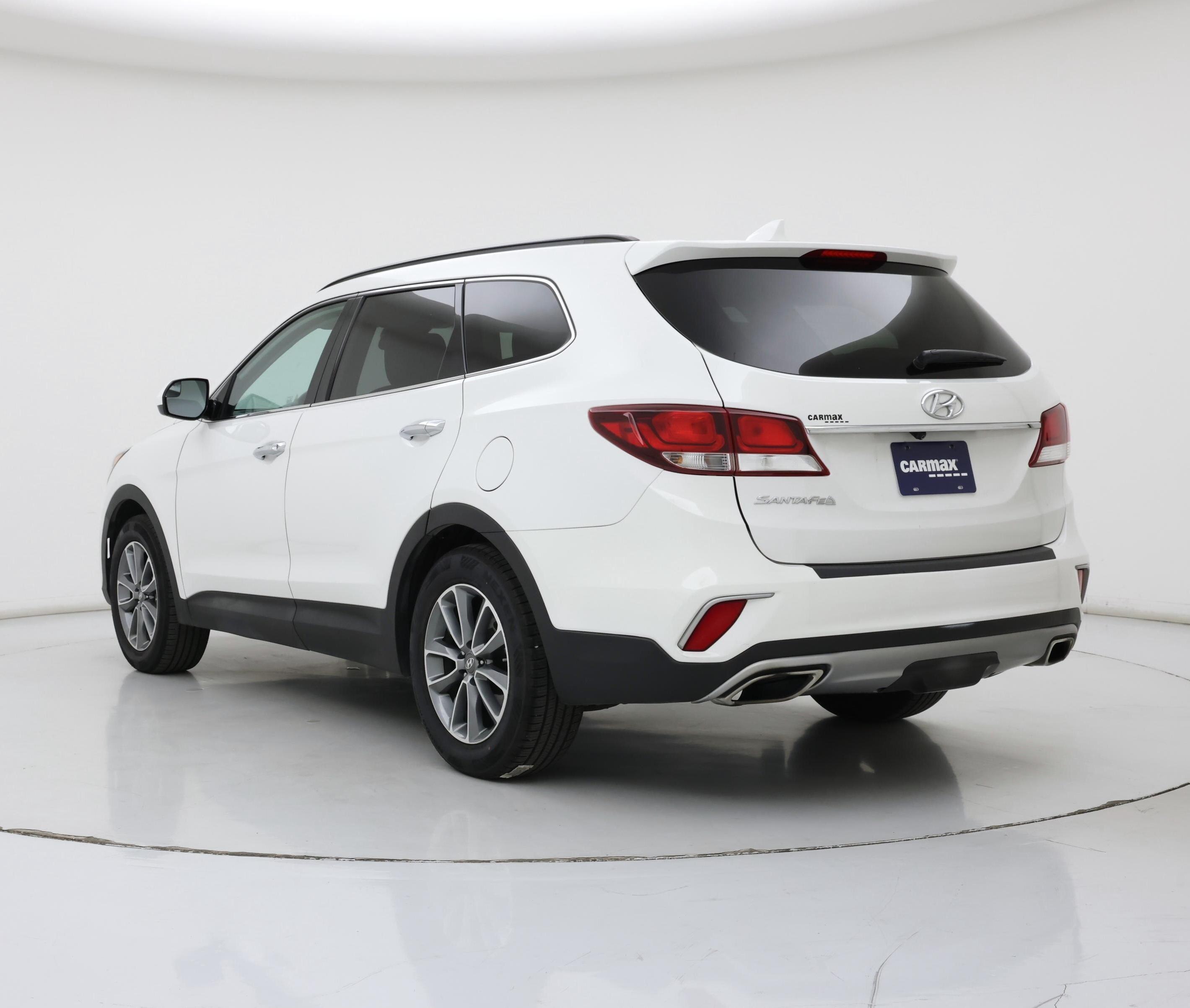 Thumbnail: 2017 Hyundai Santa Fe - 2