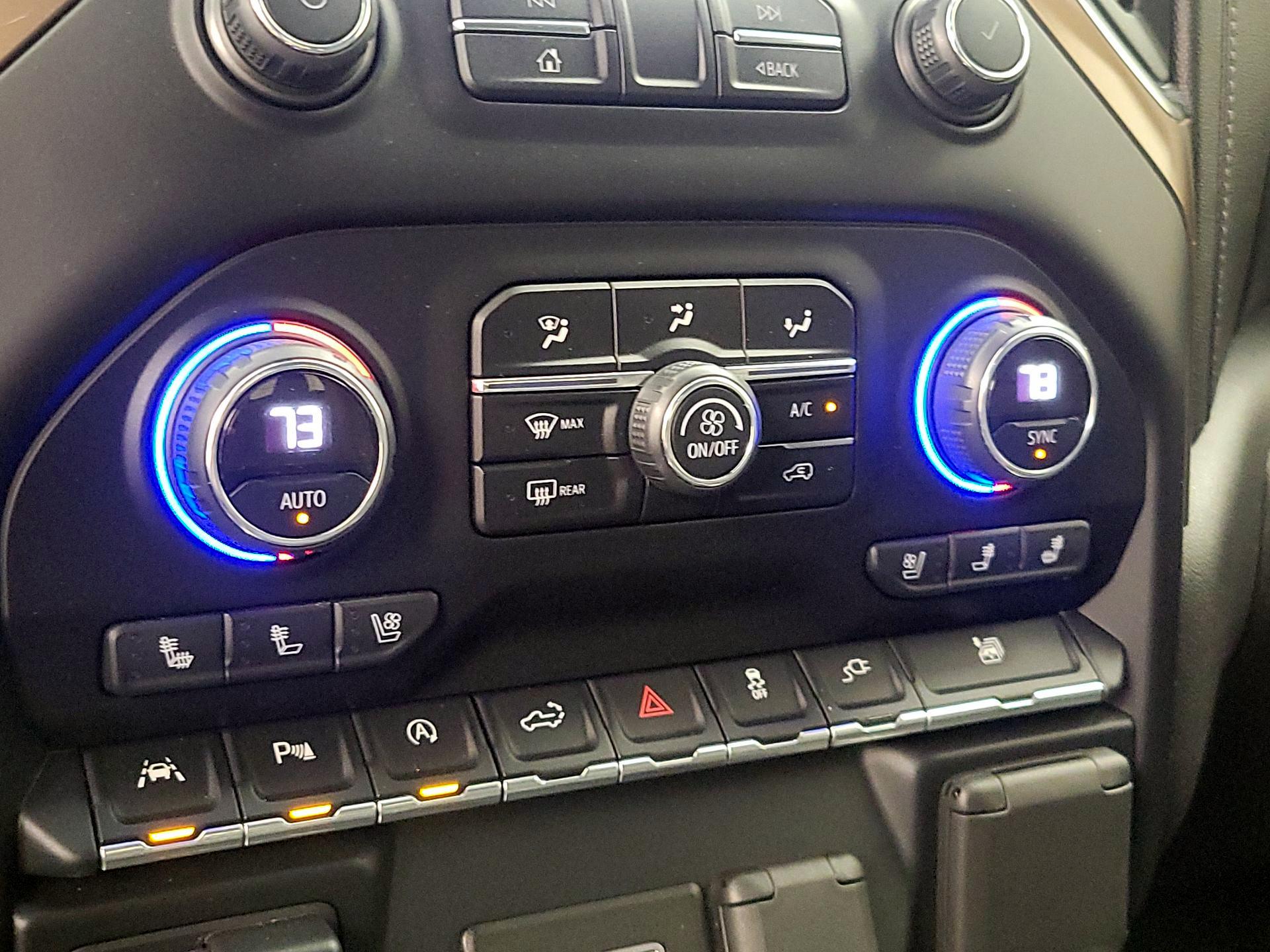 Thumbnail: 2019 Chevrolet Silverado 1500 - 17