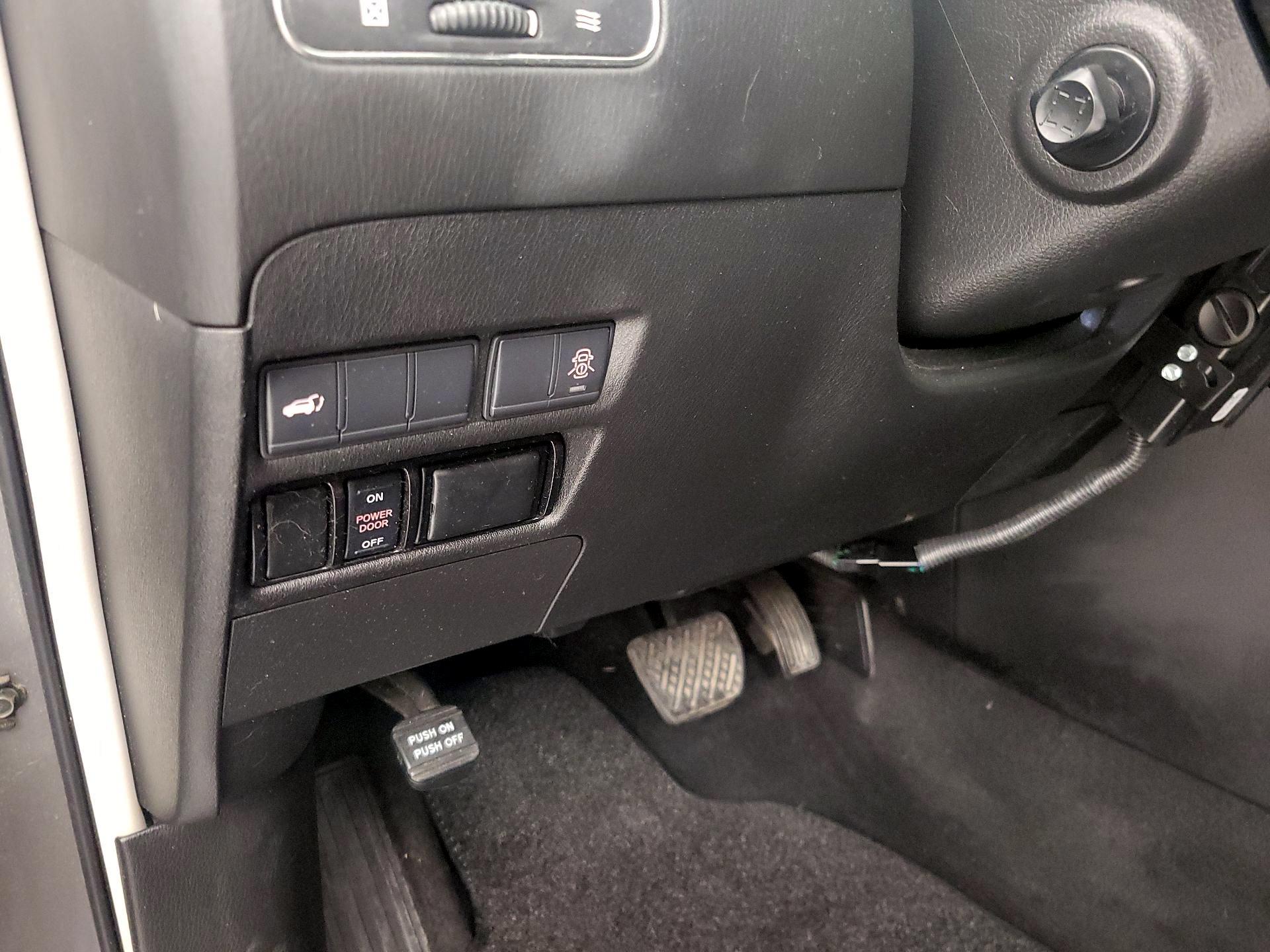 Thumbnail: 2020 Nissan Armada - 13