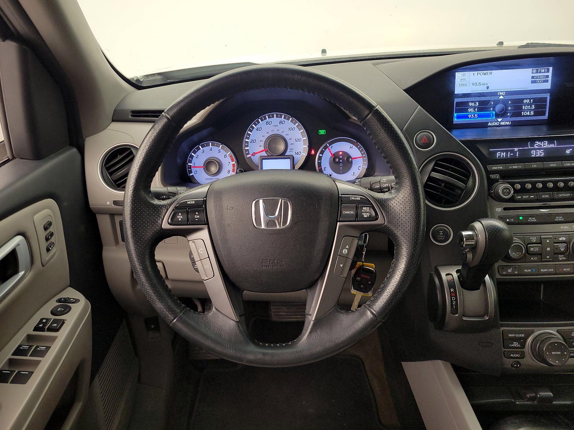 Thumbnail: 2015 Honda Pilot - 10