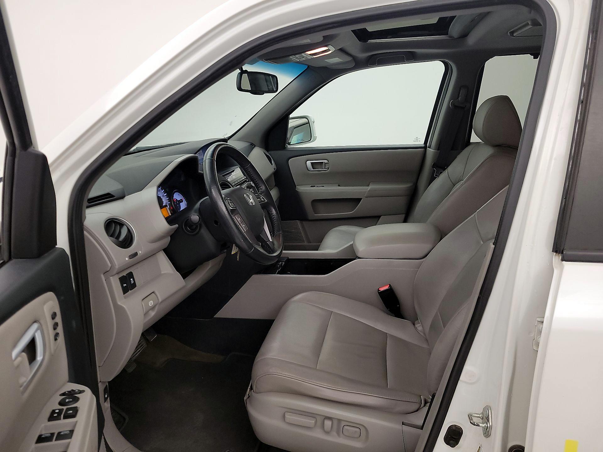 Thumbnail: 2015 Honda Pilot - 11