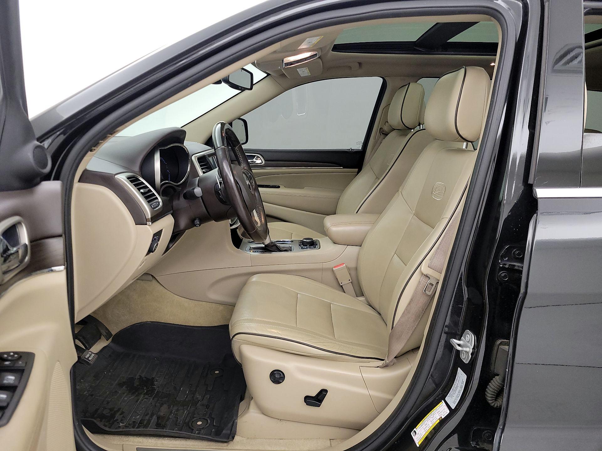 Thumbnail: 2016 Jeep Grand Cherokee - 11