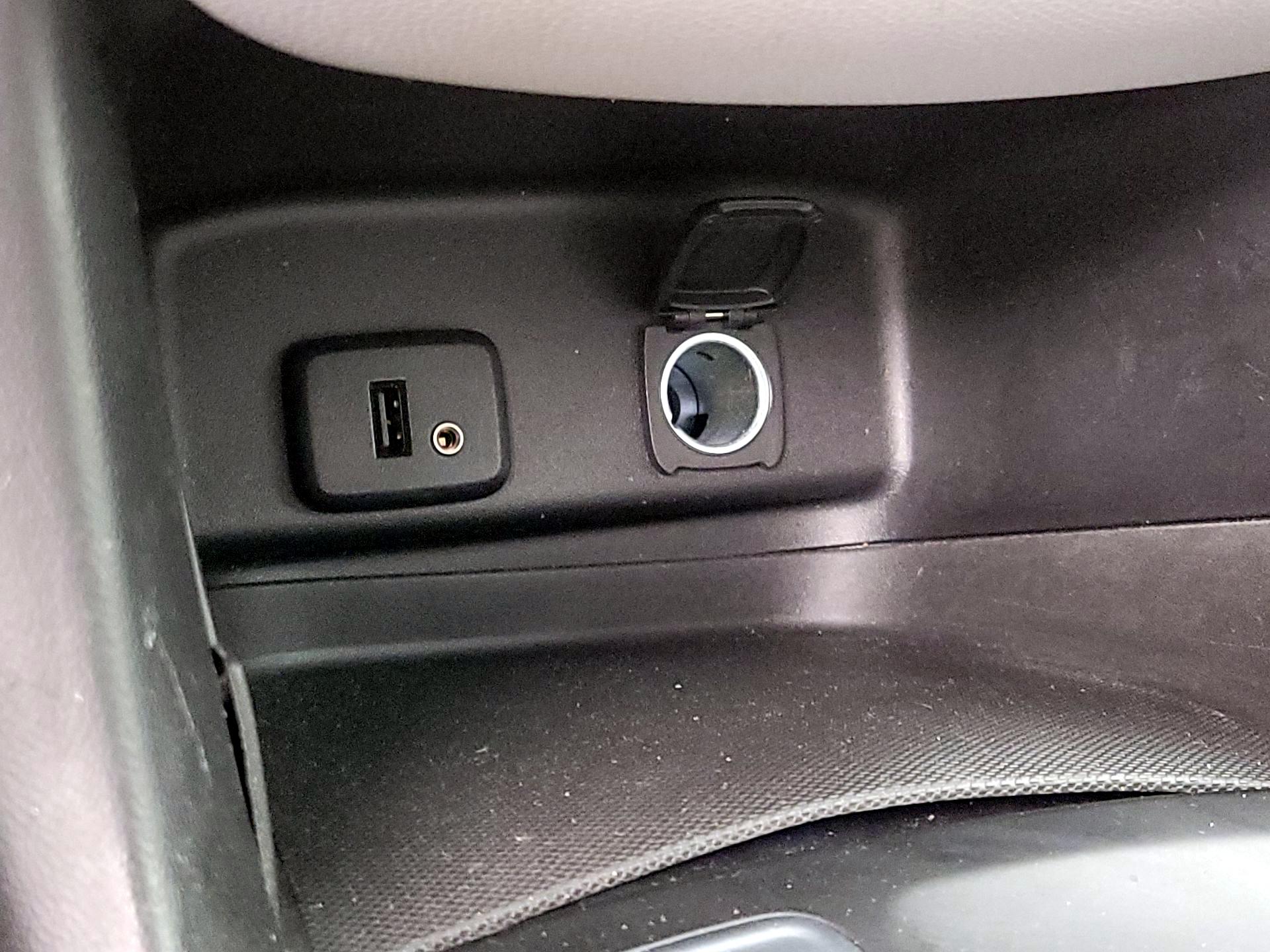 Thumbnail: 2018 Chevrolet Equinox - 18