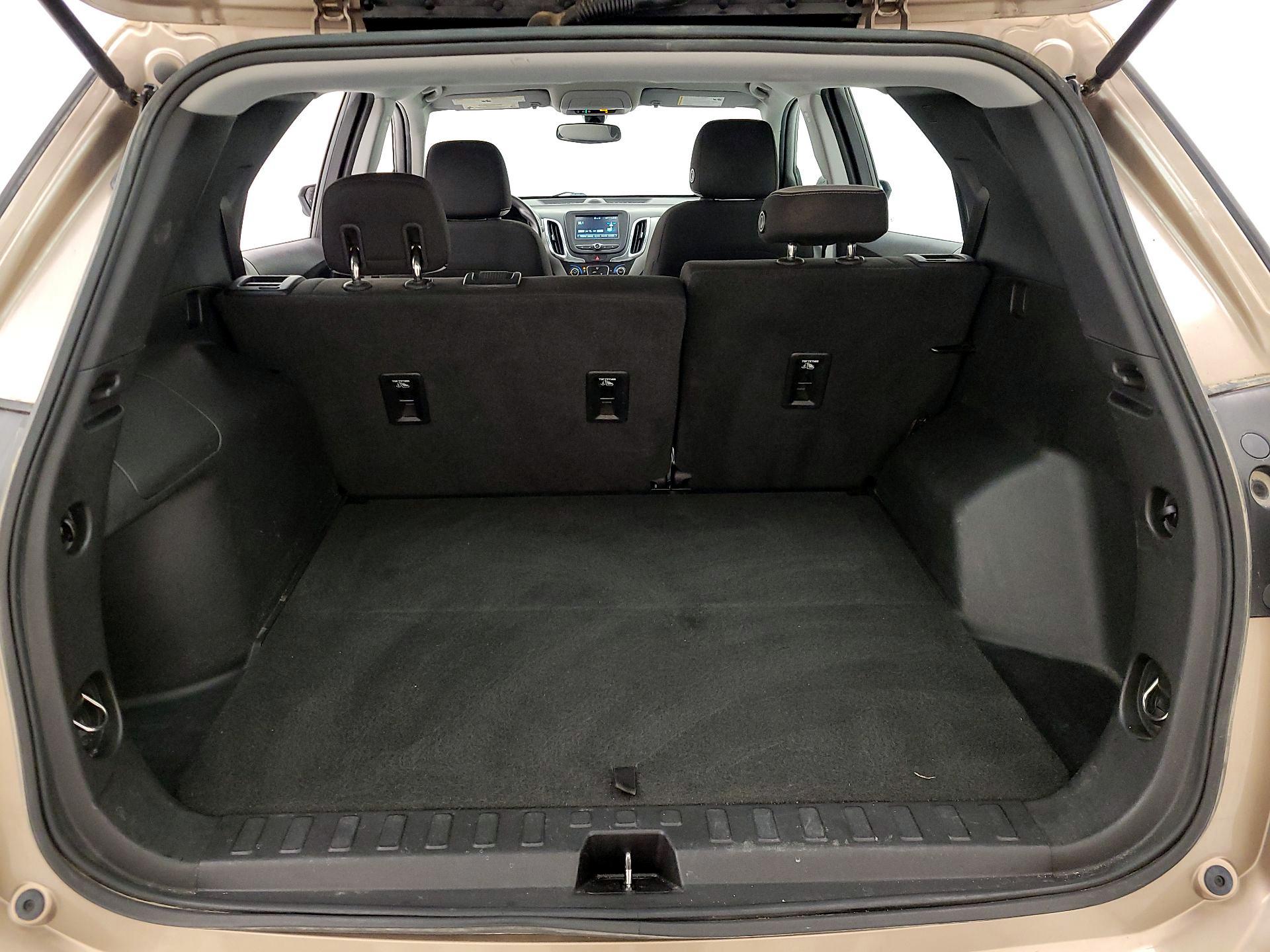 Thumbnail: 2018 Chevrolet Equinox - 20