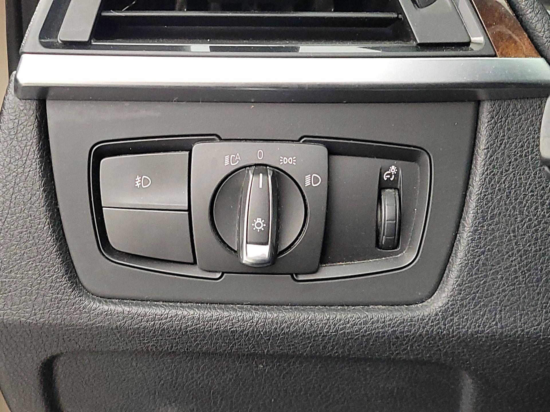 Thumbnail: 2014 BMW 3 Series - 13