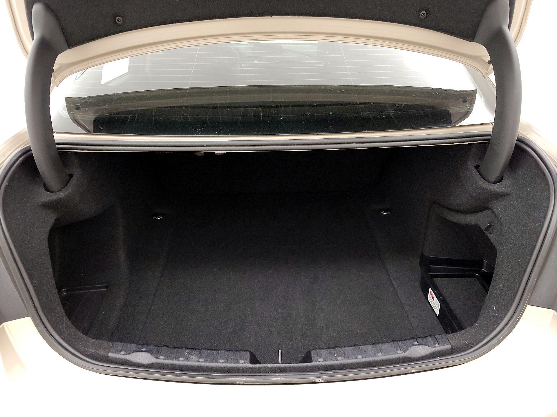 Thumbnail: 2014 BMW 3 Series - 20