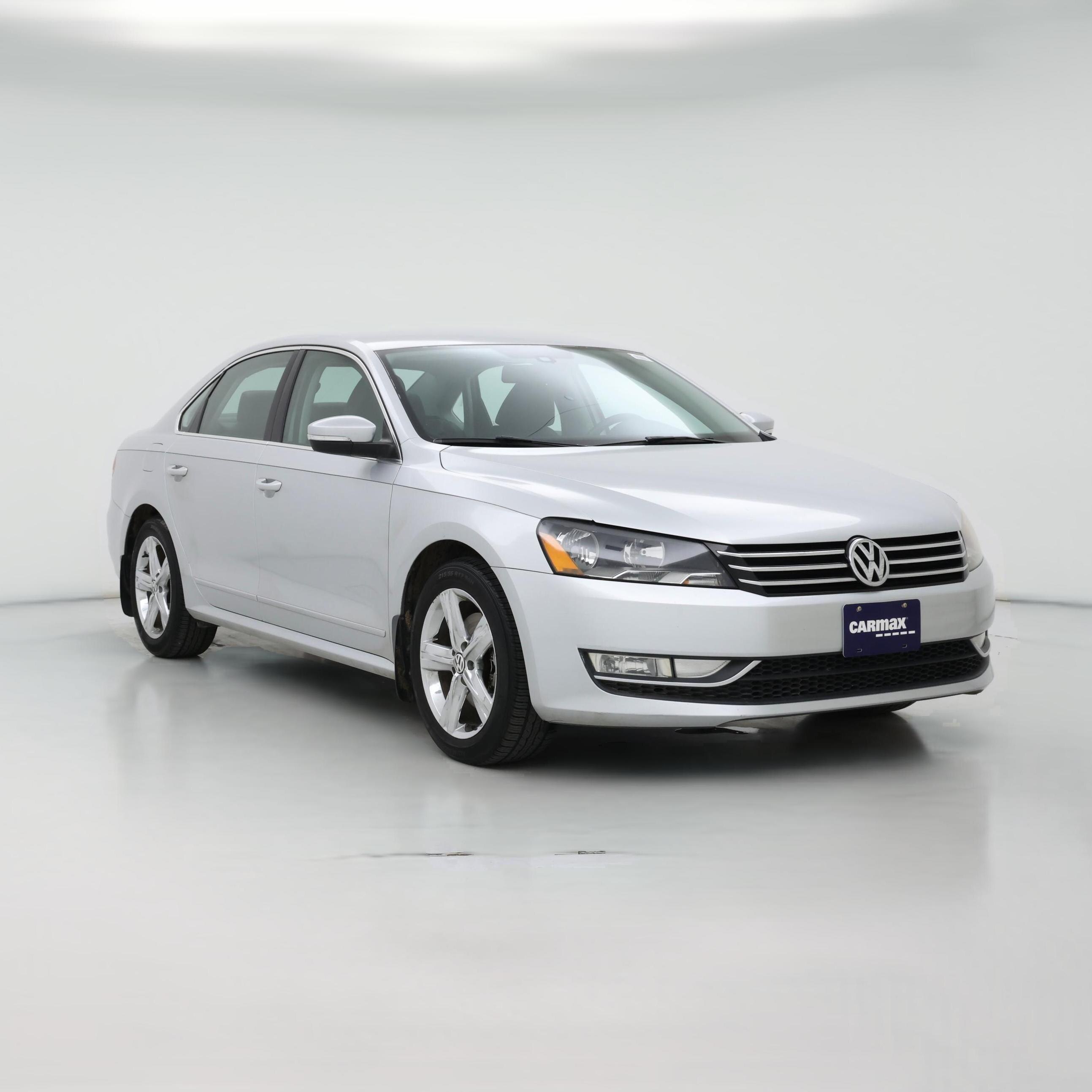 Thumbnail: 2015 Volkswagen Passat - 1
