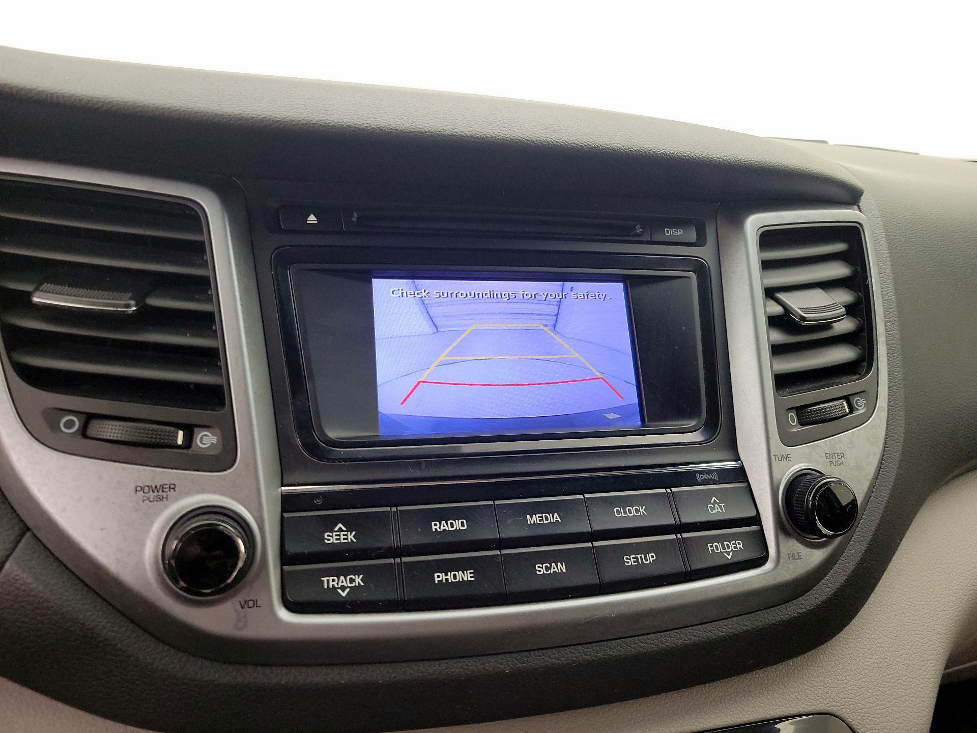 Thumbnail: 2016 Hyundai Tucson - 14