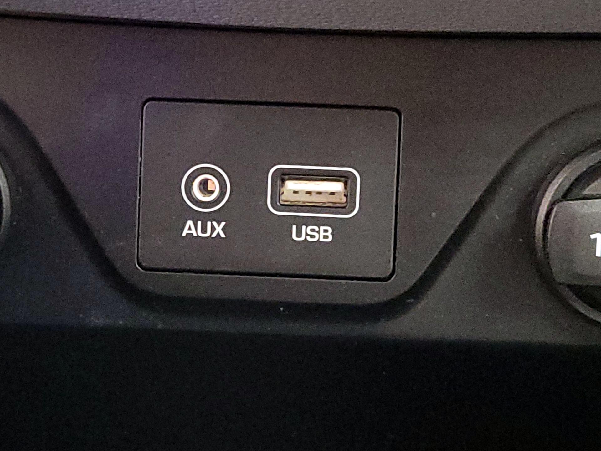 Thumbnail: 2016 Hyundai Tucson - 18