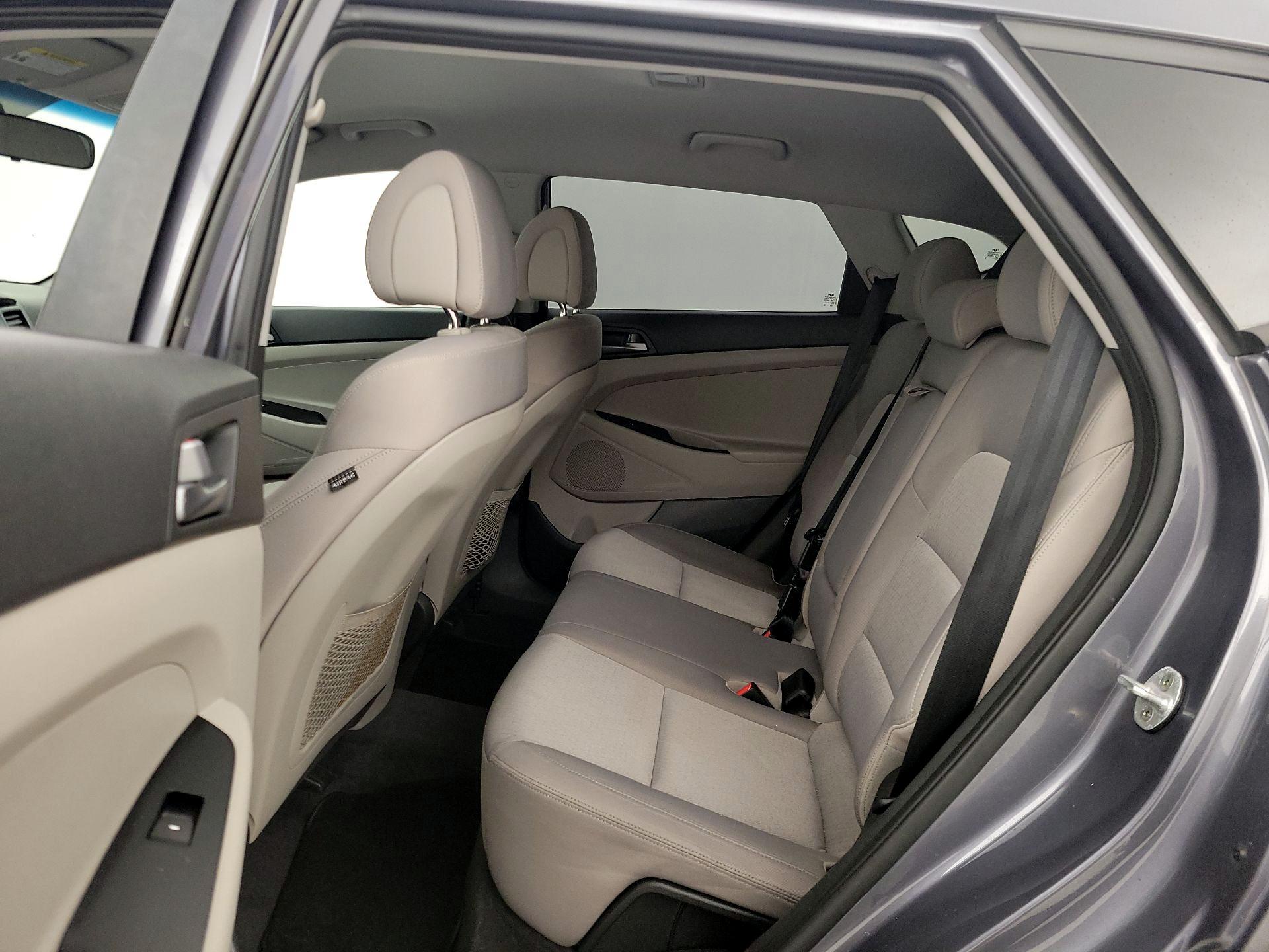 Thumbnail: 2016 Hyundai Tucson - 19