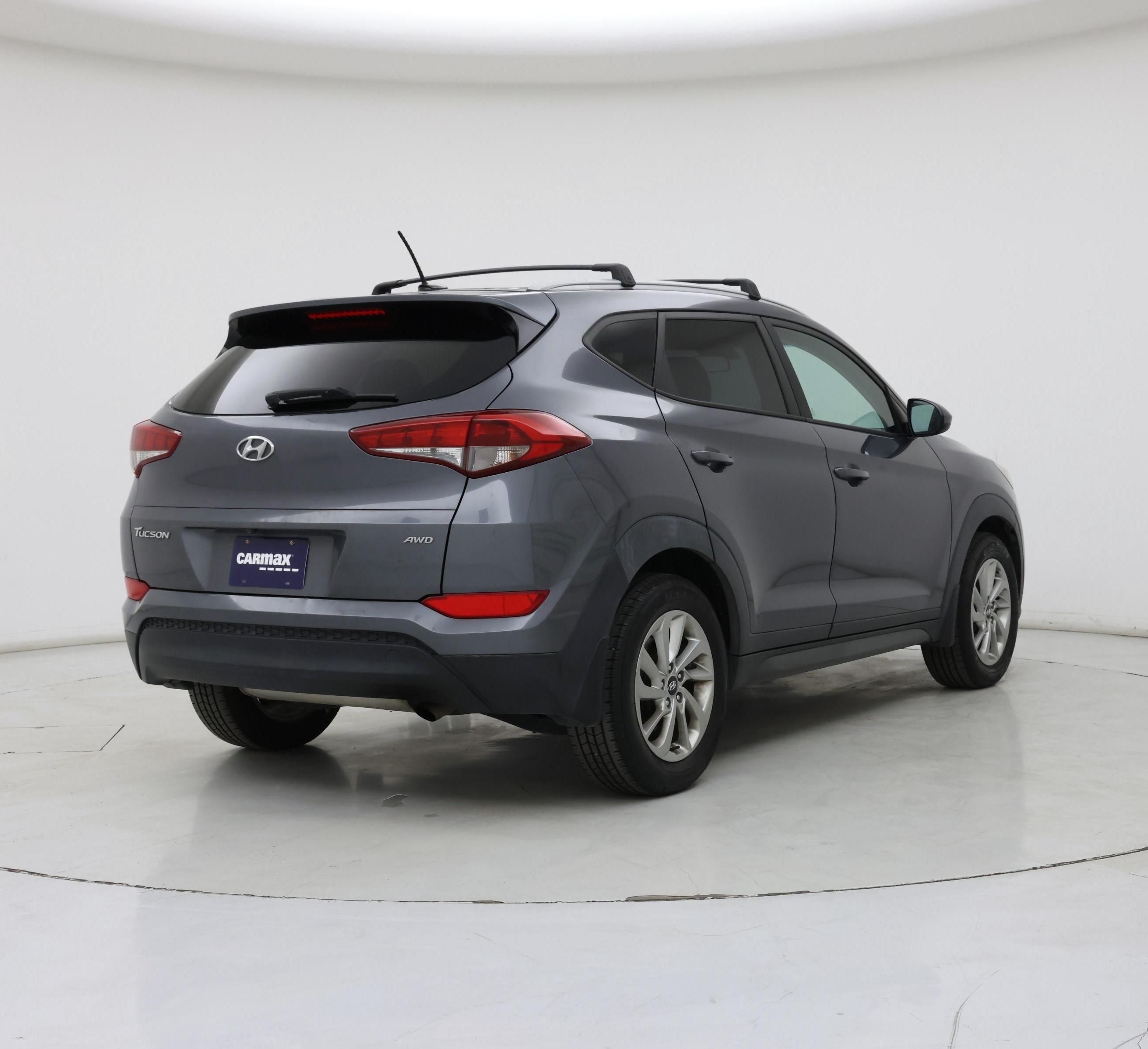 Thumbnail: 2016 Hyundai Tucson - 8