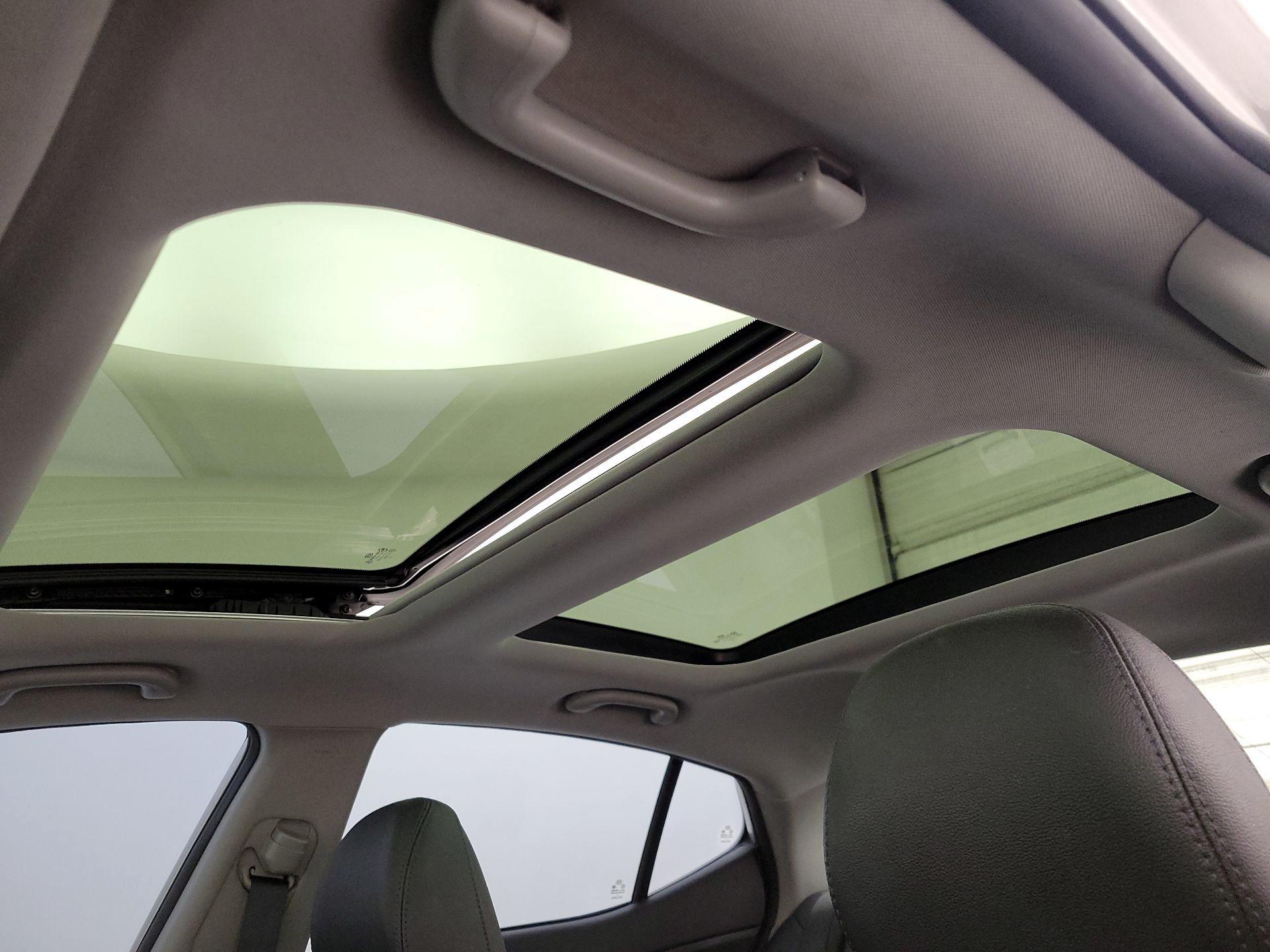 Thumbnail: 2015 Kia Optima - 19