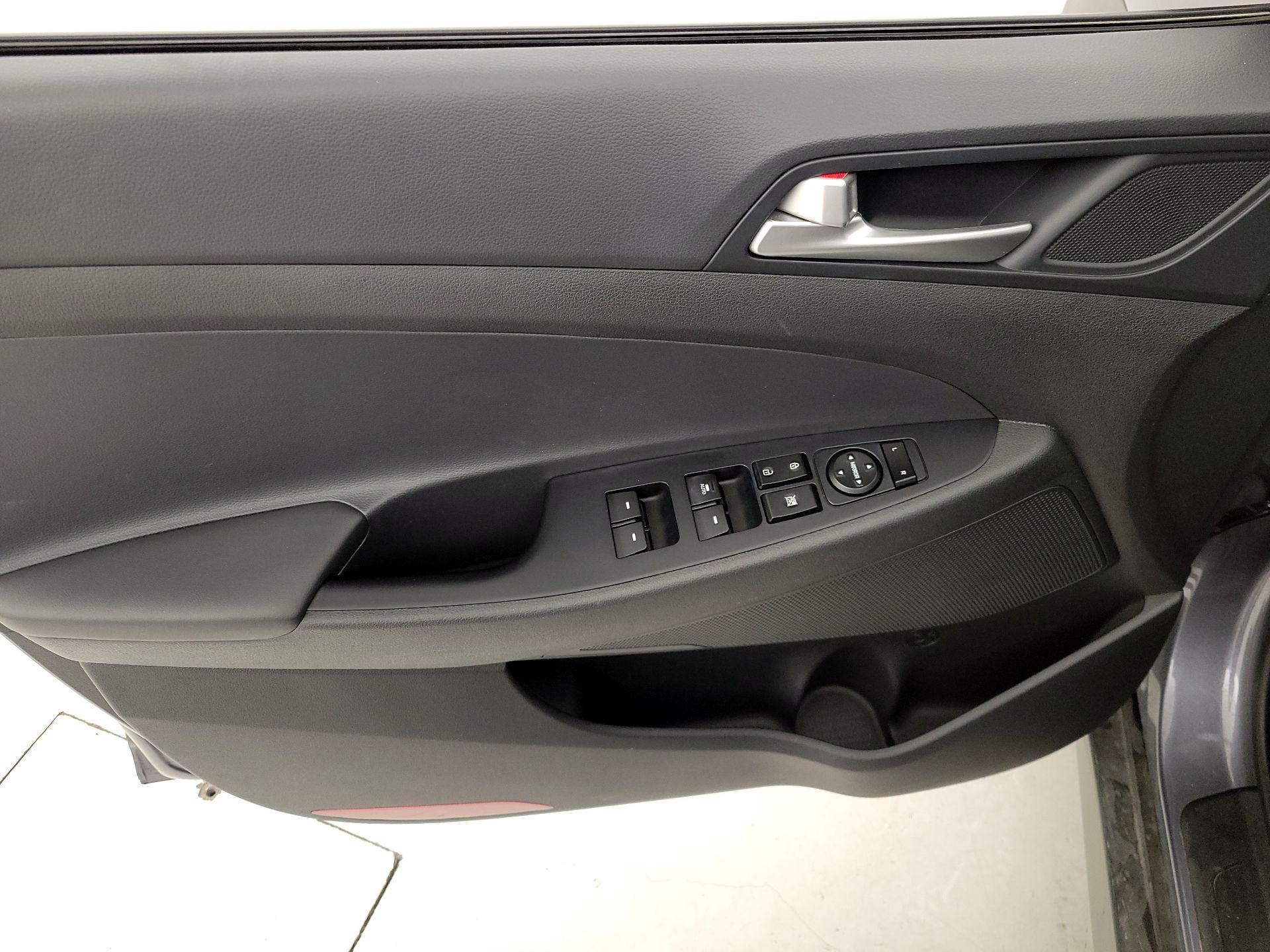 Thumbnail: 2019 Hyundai Tucson - 12