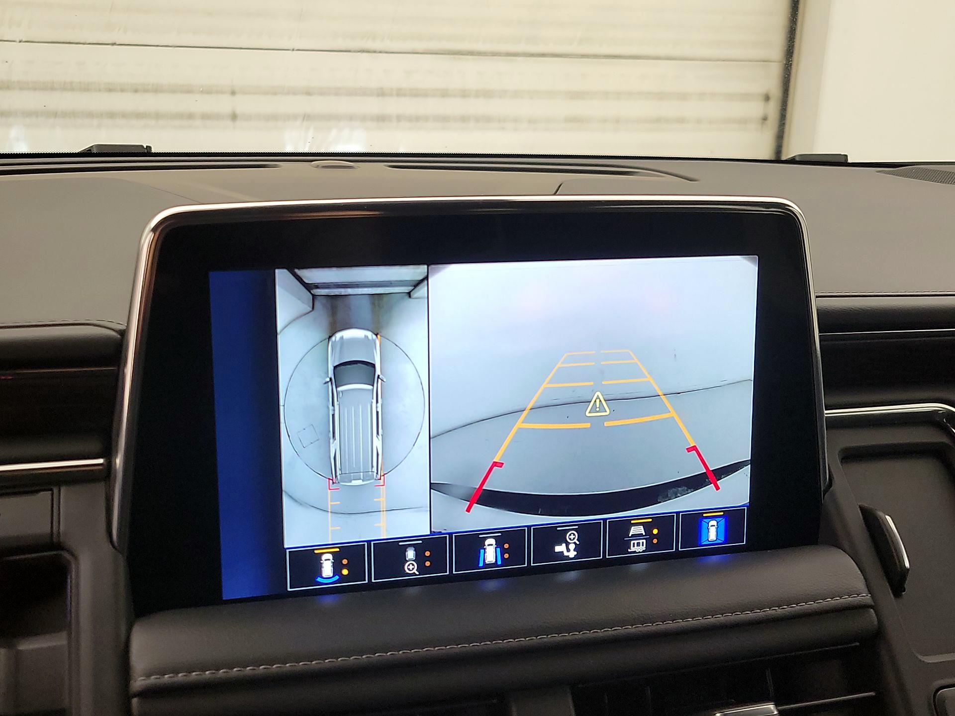 Thumbnail: 2023 Chevrolet Tahoe - 14