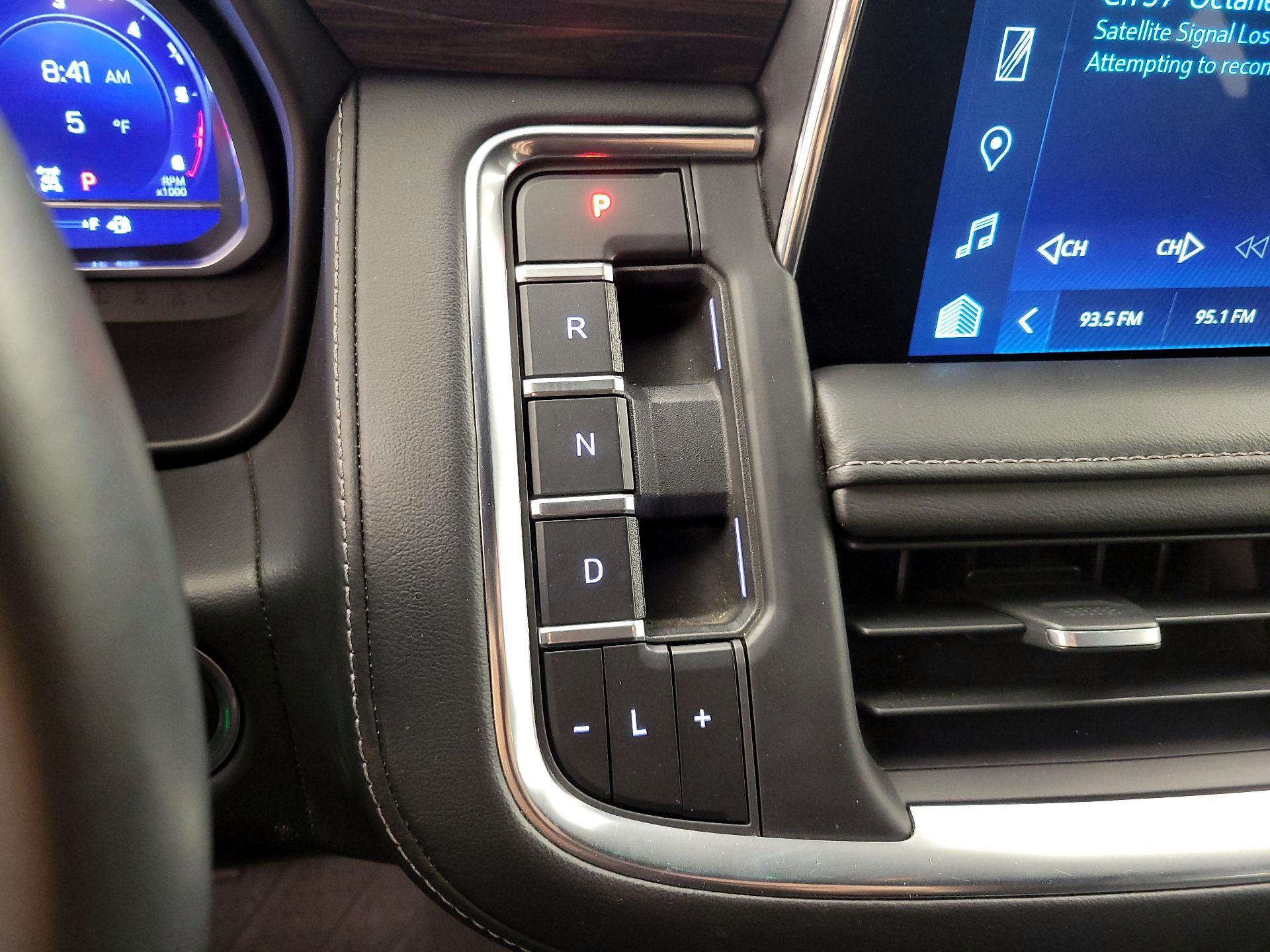 Thumbnail: 2023 Chevrolet Tahoe - 17