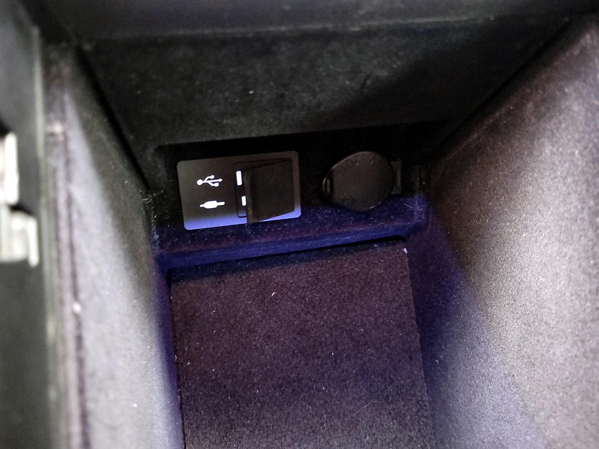 Thumbnail: 2014 Lexus ES - 19