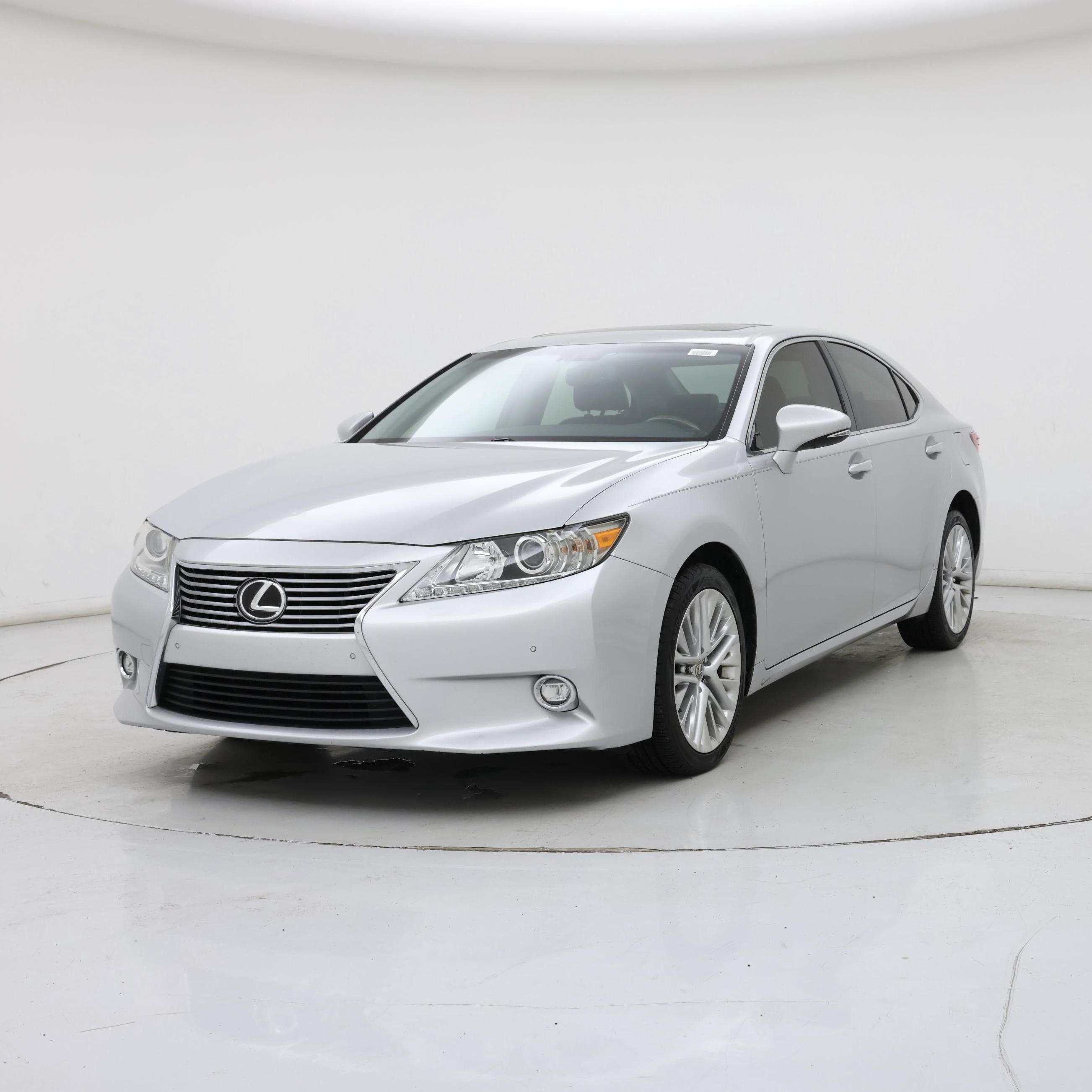 Thumbnail: 2014 Lexus ES - 4