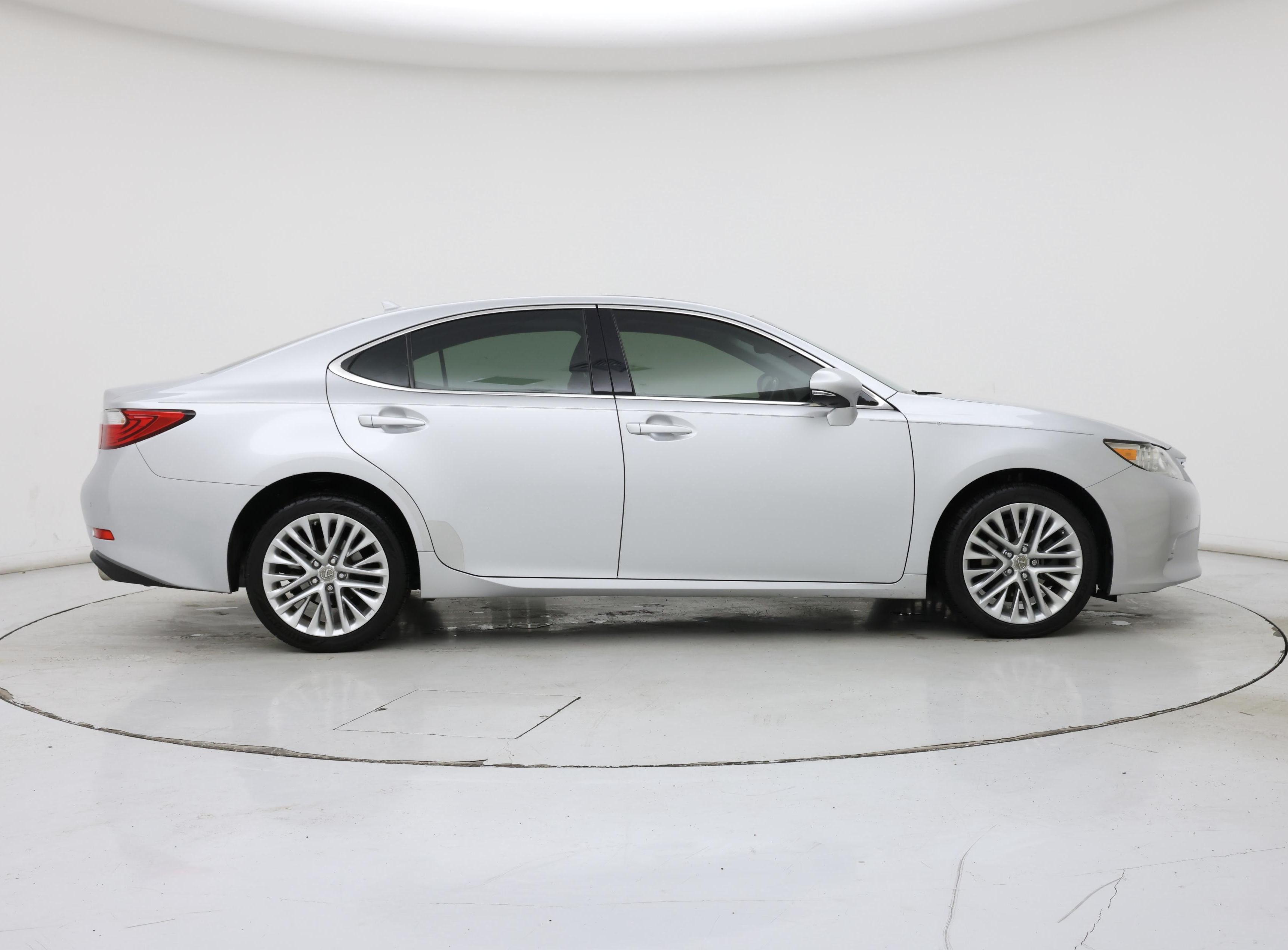 Thumbnail: 2014 Lexus ES - 7